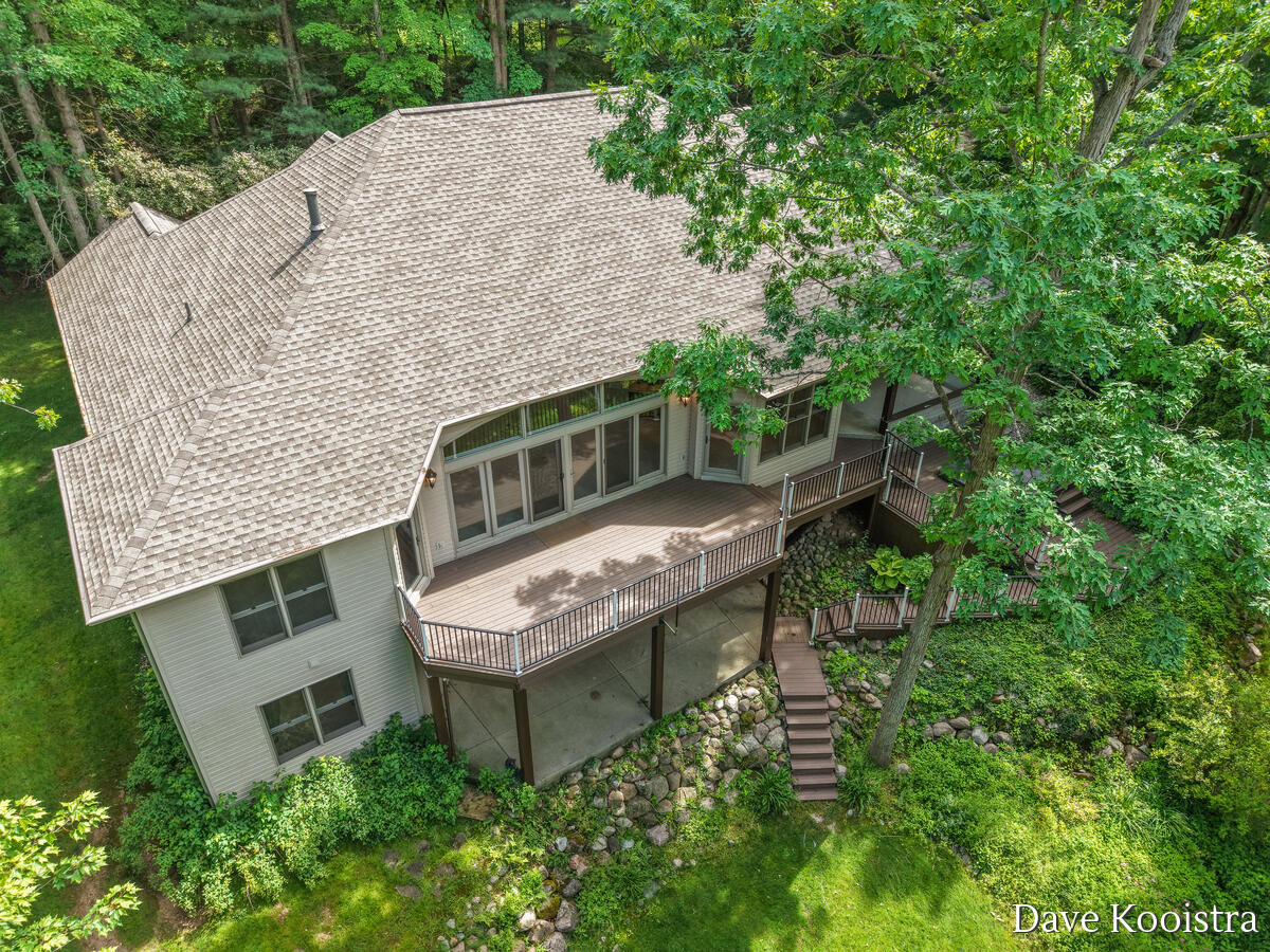 5133 Streamside Court NE Rockford MI 49341