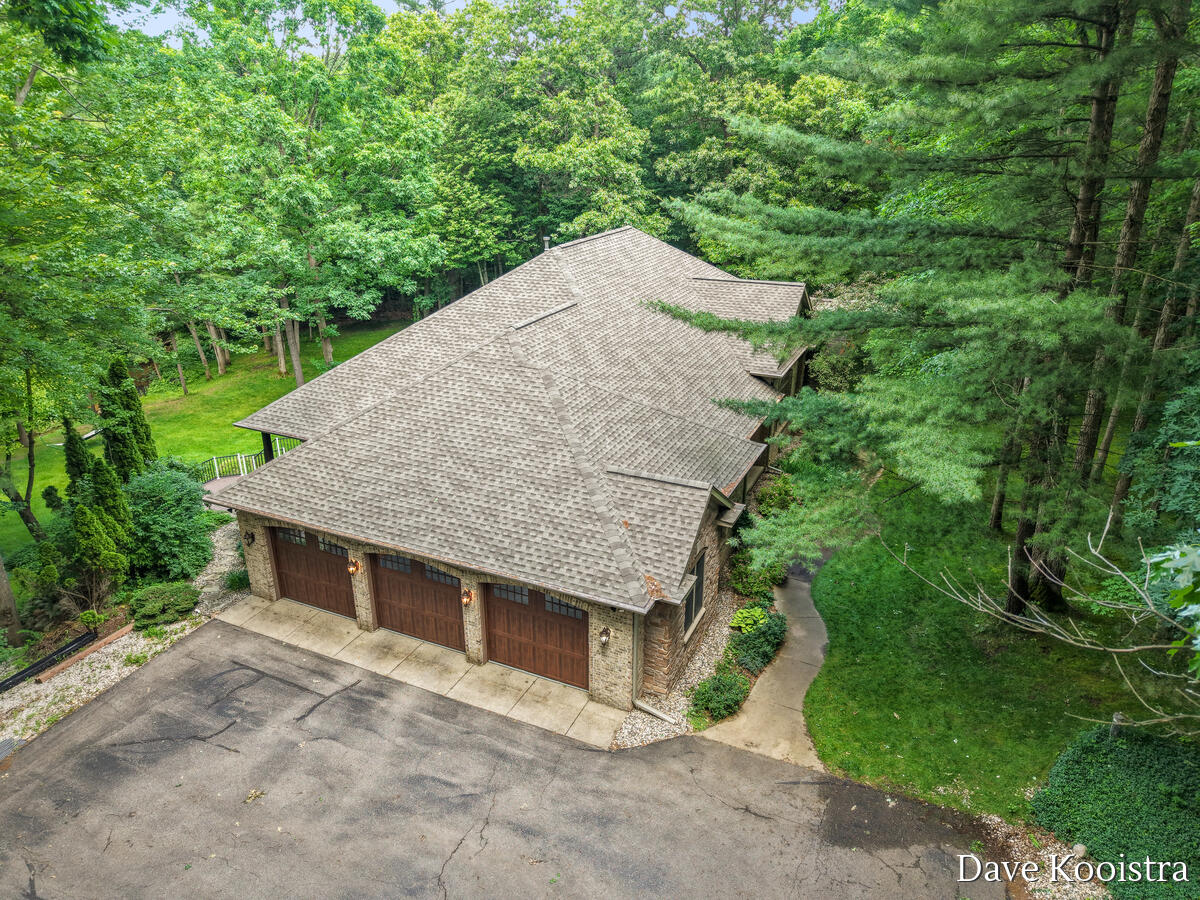5133 Streamside Court NE Rockford MI 49341