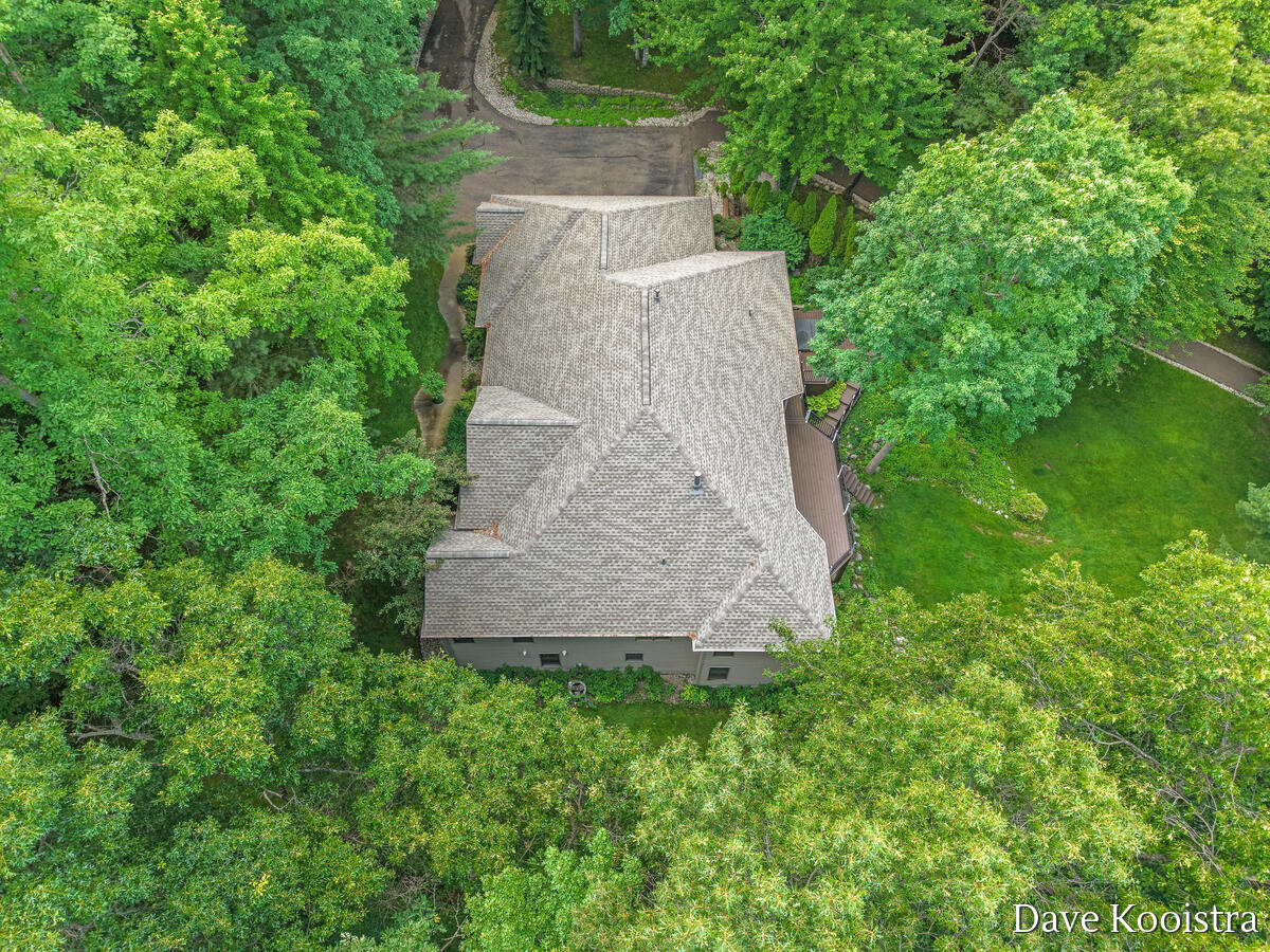 5133 Streamside Court NE Rockford MI 49341