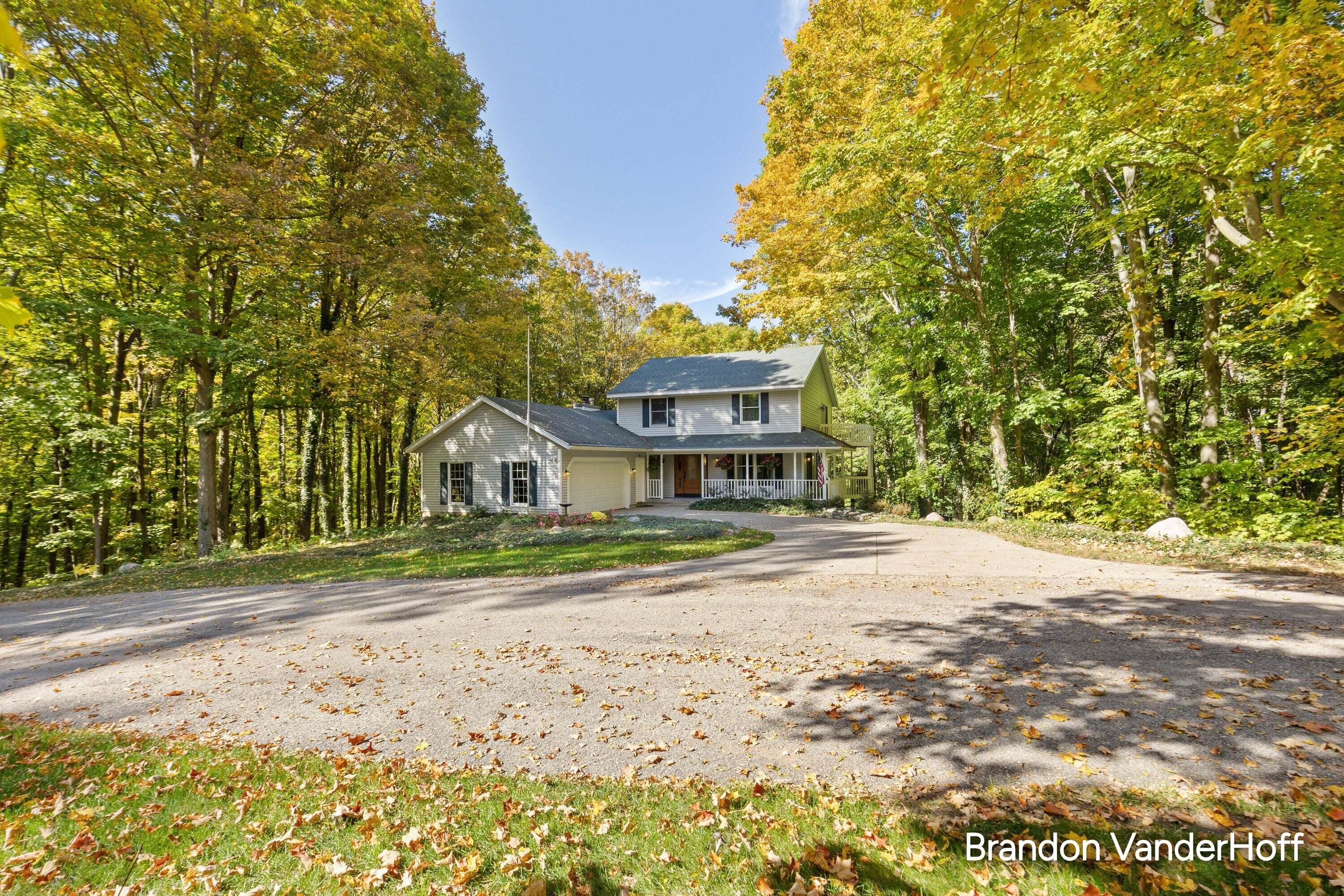 8925 Sorrento Ridge Drive SE Byron Center MI 49315