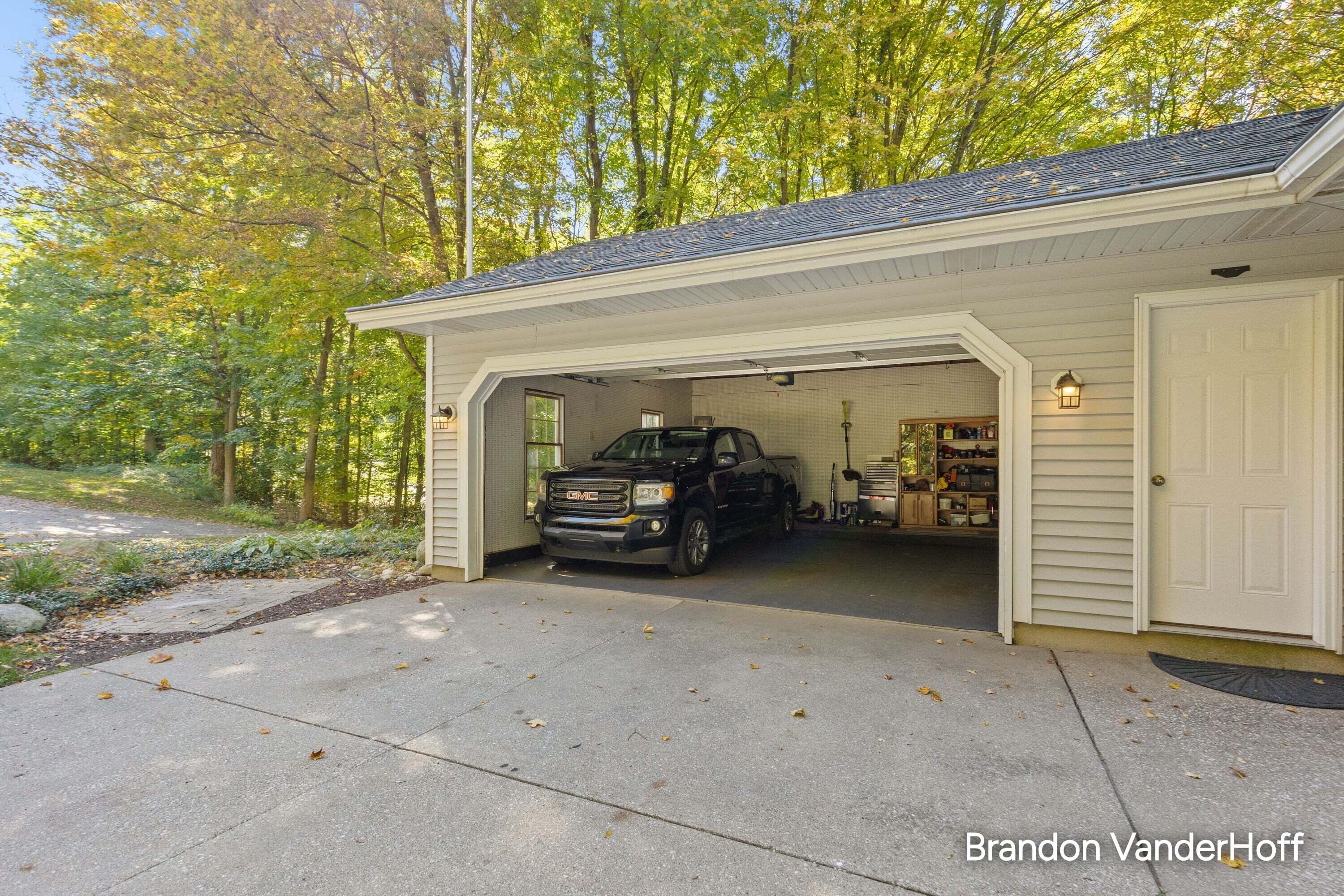 8925 Sorrento Ridge Drive SE Byron Center MI 49315