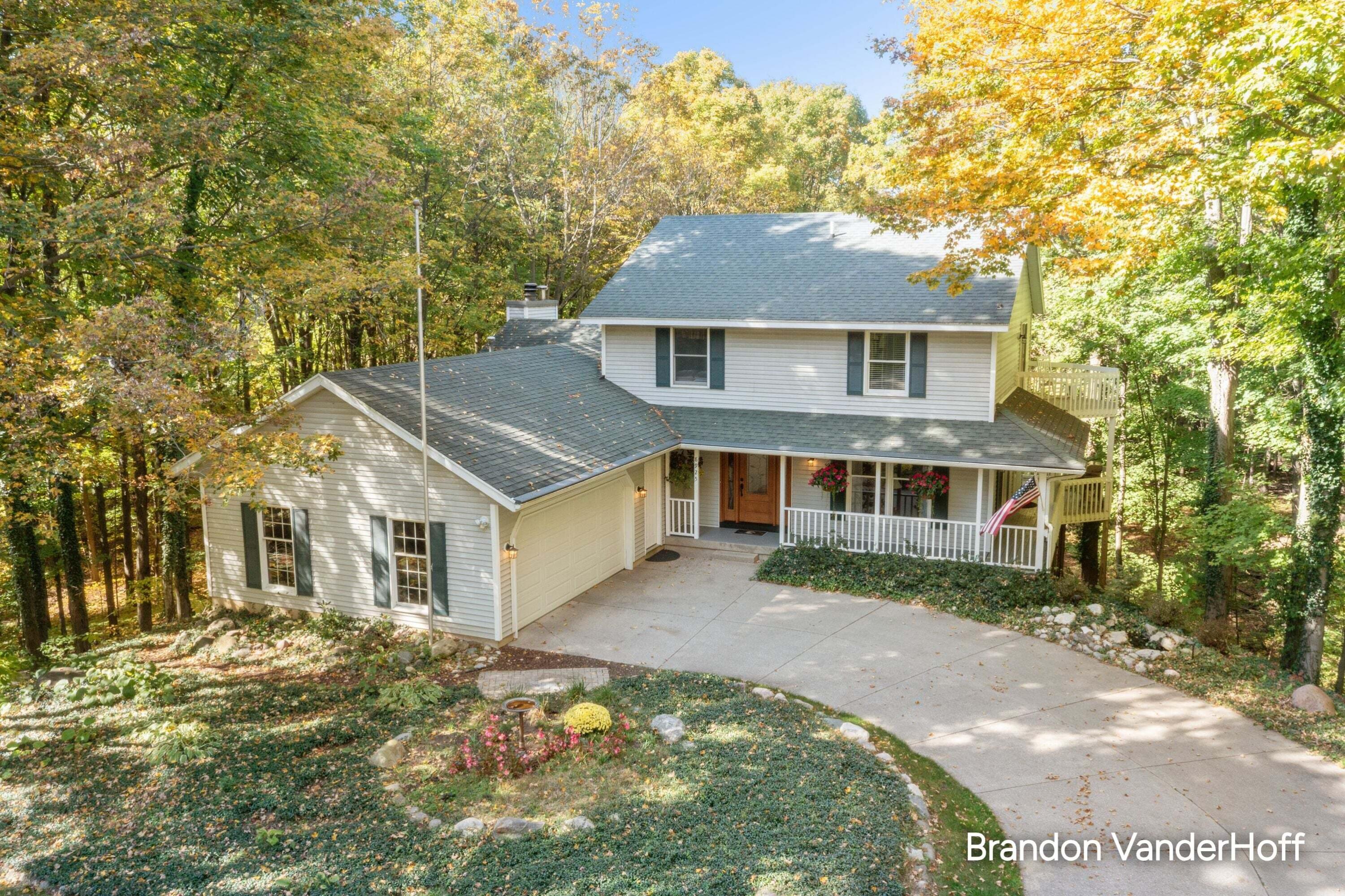 8925 Sorrento Ridge Drive SE Byron Center MI 49315