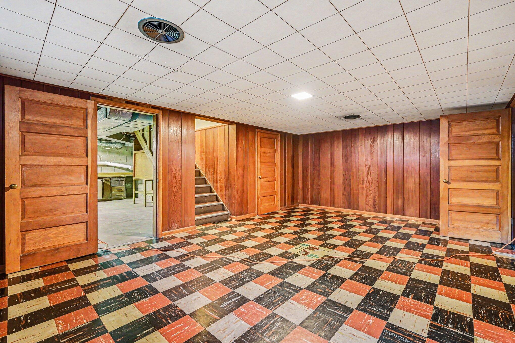 2556 Angling Road Kalamazoo MI 49008