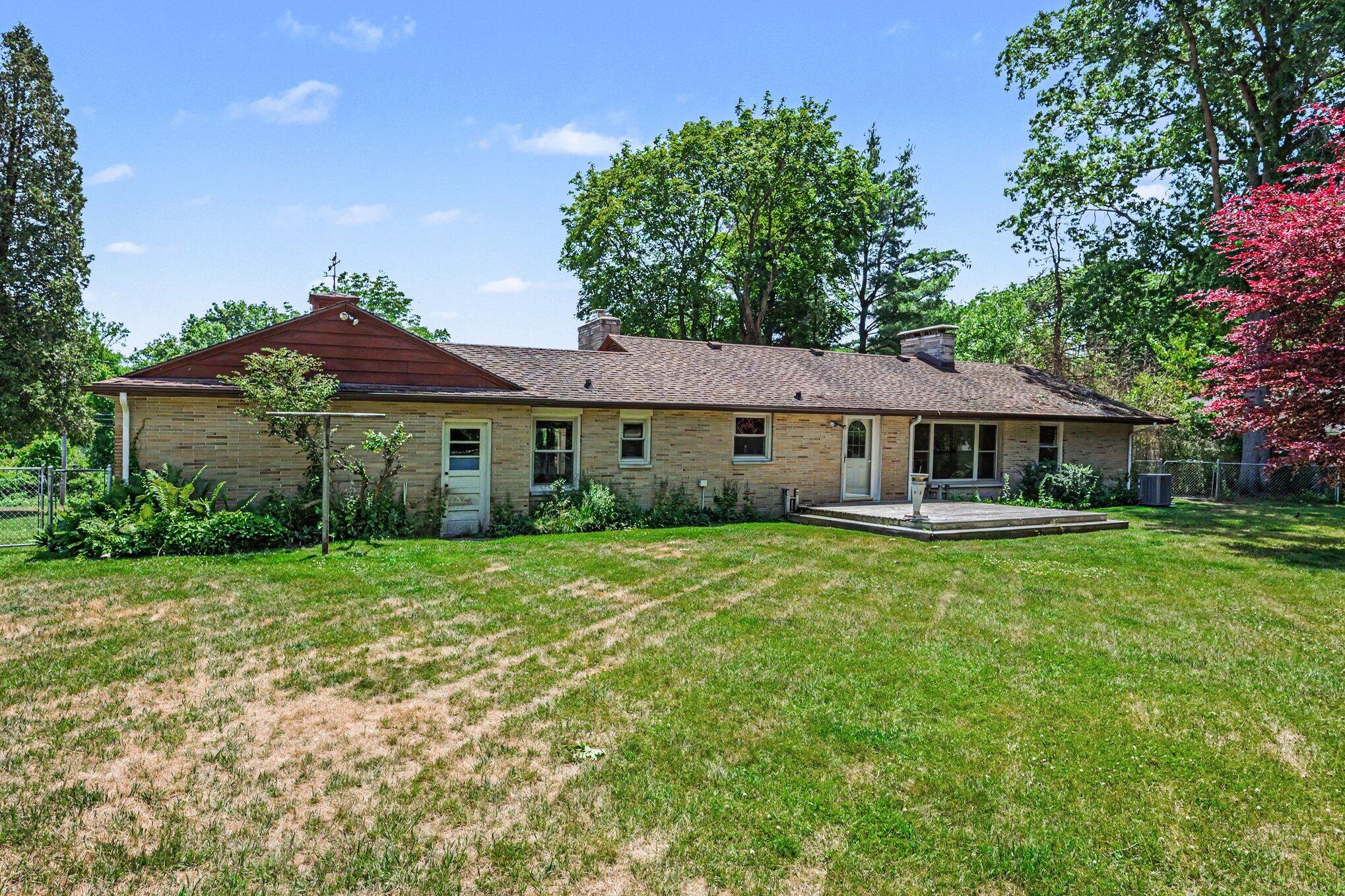 2556 Angling Road Kalamazoo MI 49008