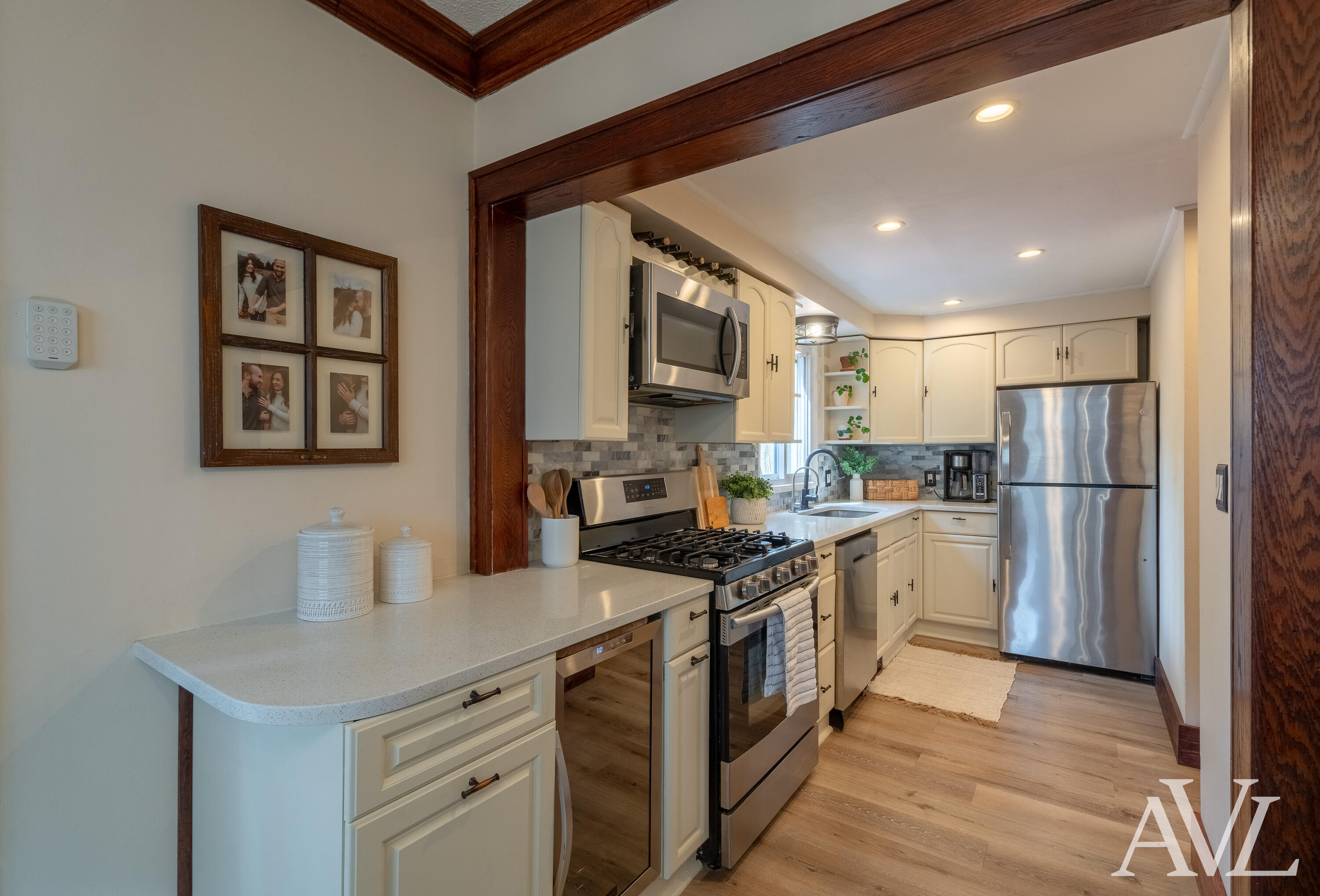 1014 Crescent Street NE Grand Rapids MI 49503