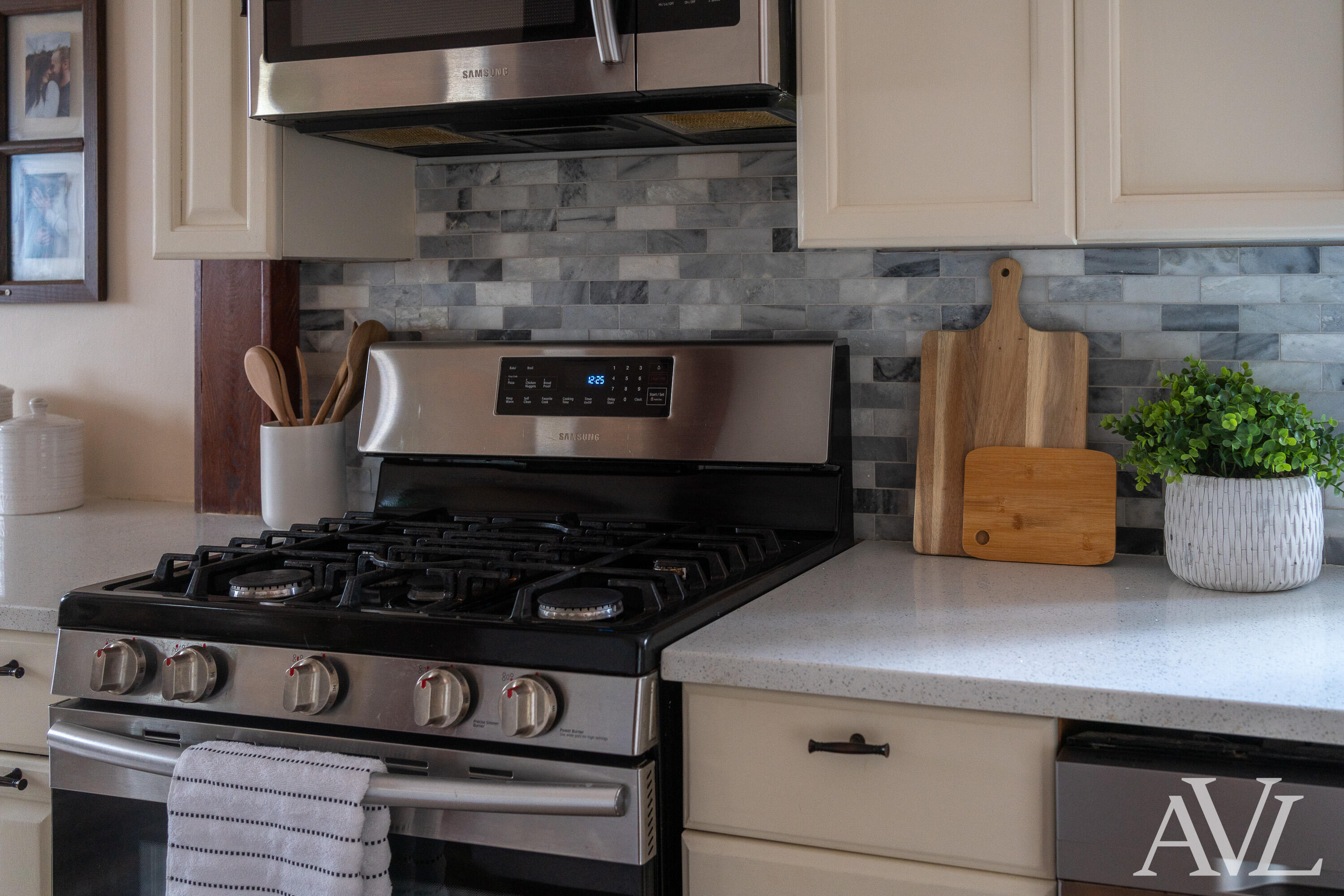 1014 Crescent Street NE Grand Rapids MI 49503