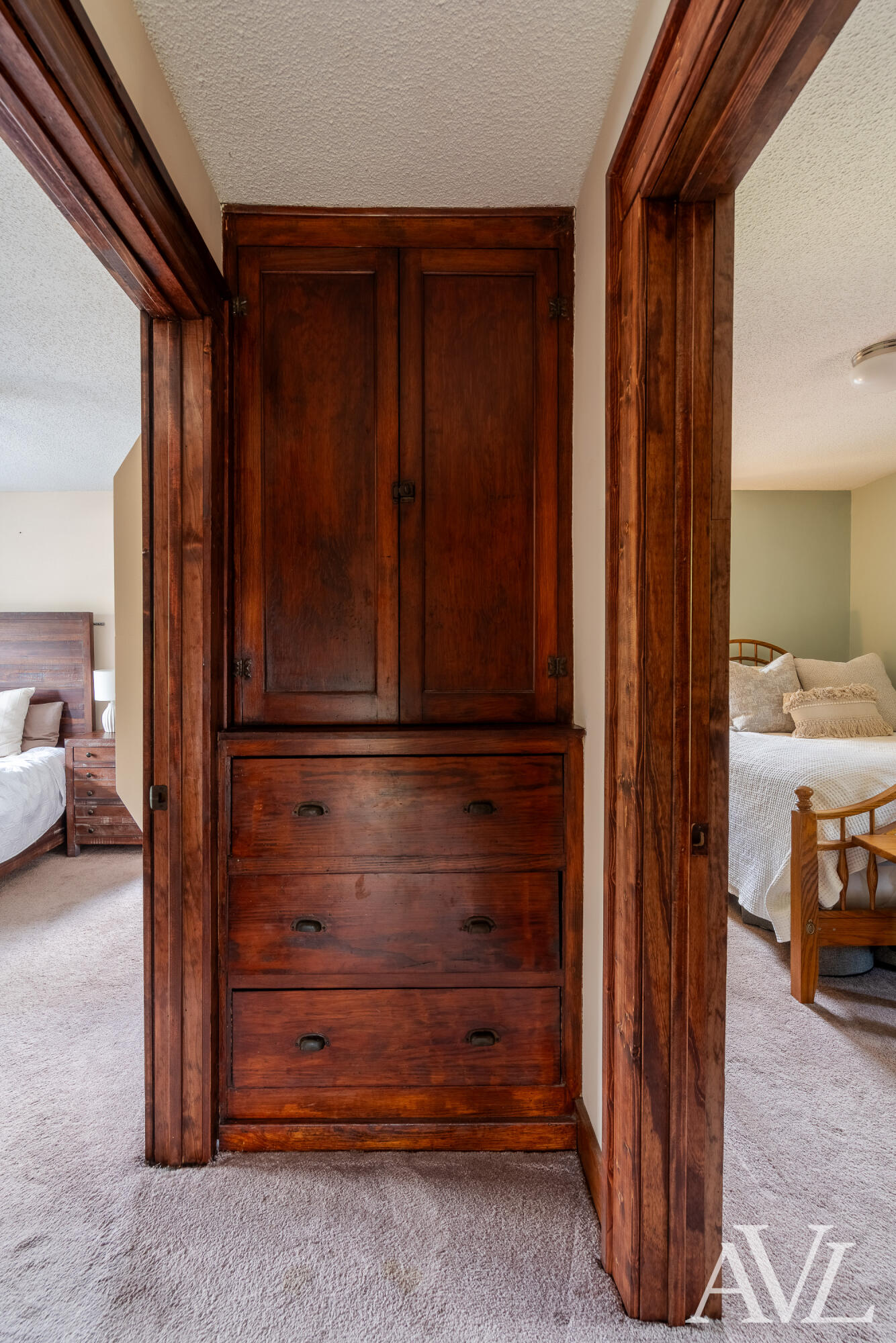 1014 Crescent Street NE Grand Rapids MI 49503