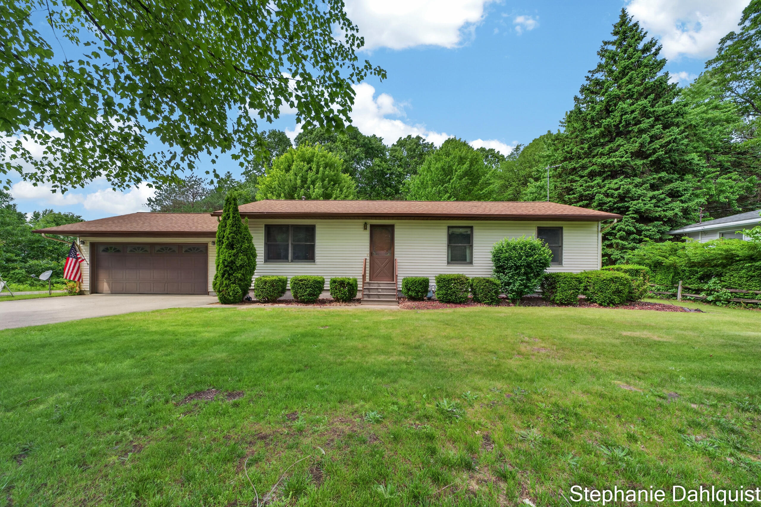 1646 W Giles Road Muskegon MI 49445