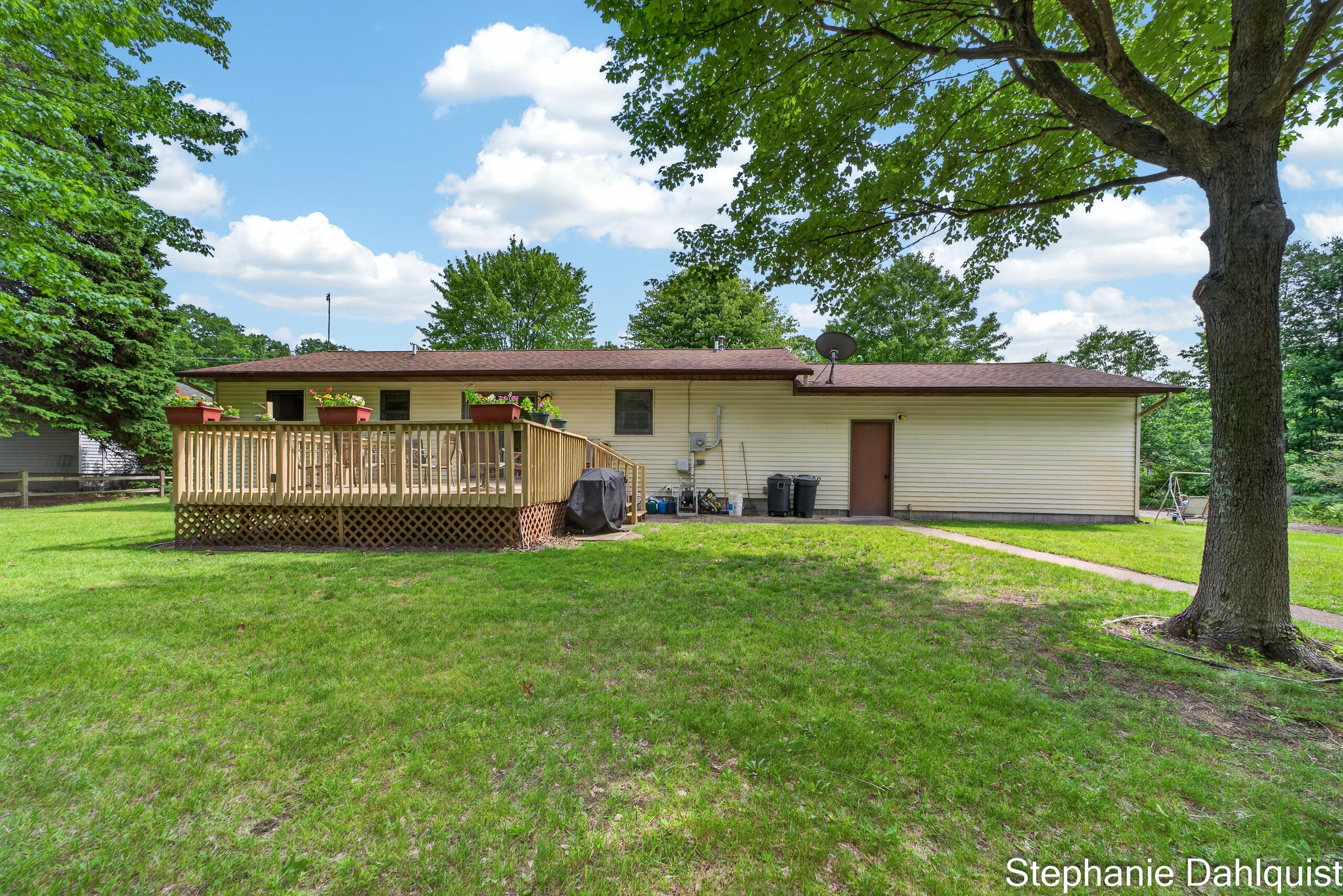 1646 W Giles Road Muskegon MI 49445