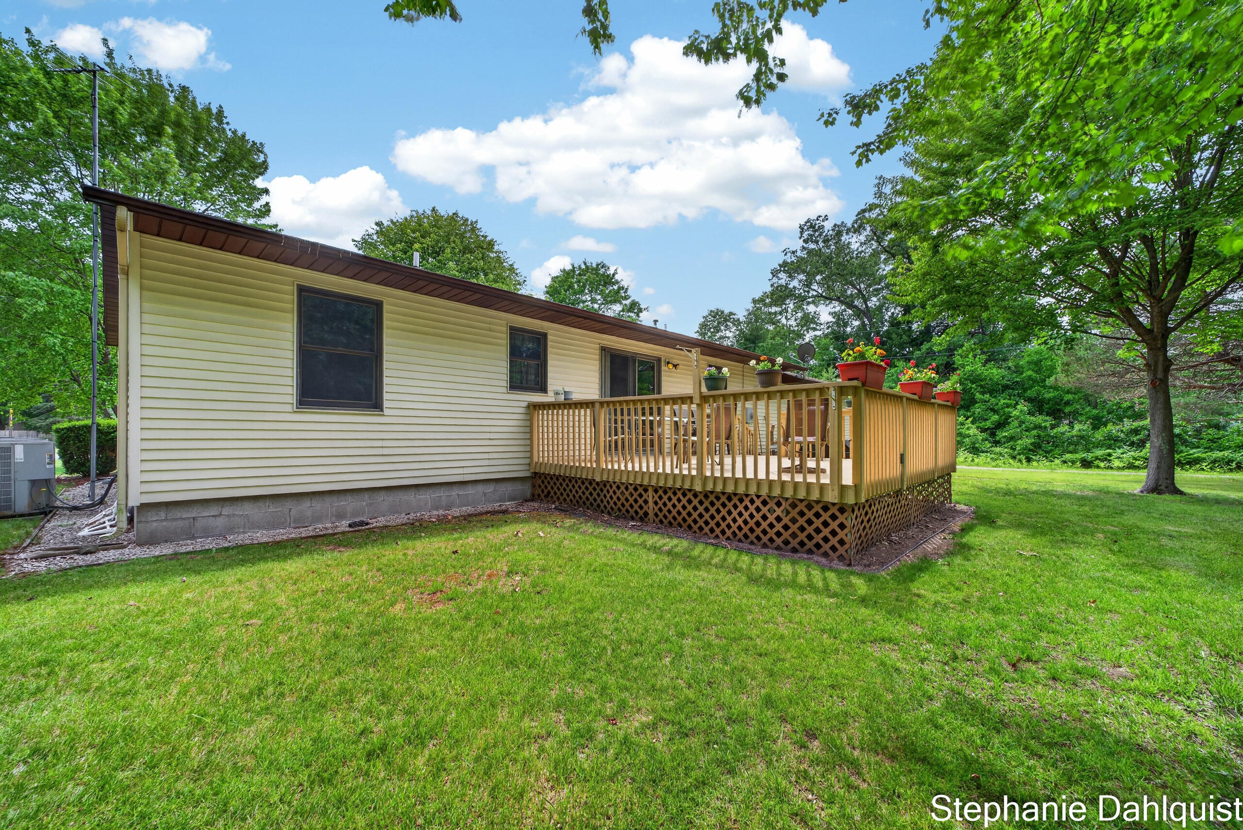 1646 W Giles Road Muskegon MI 49445