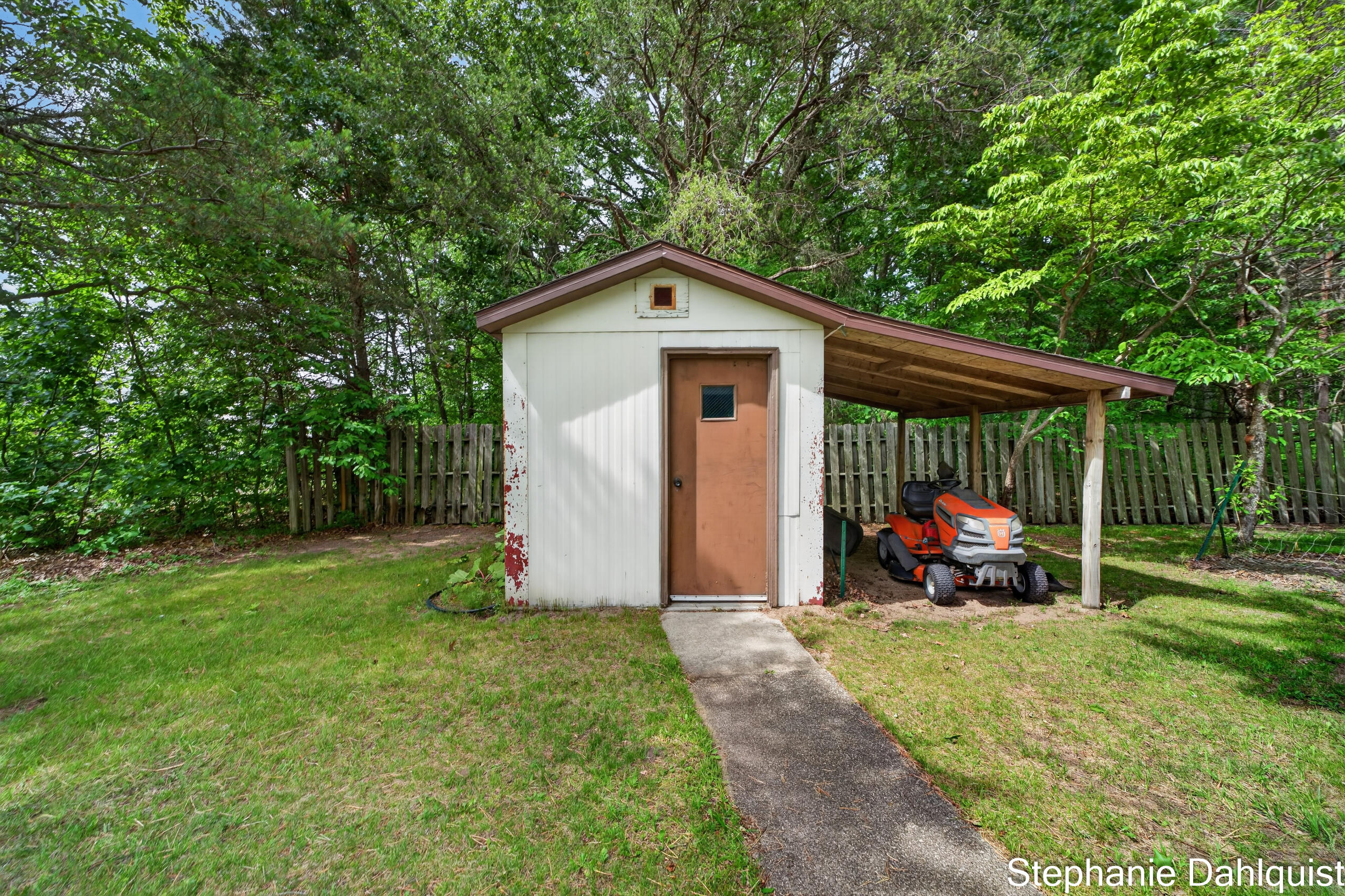 1646 W Giles Road Muskegon MI 49445