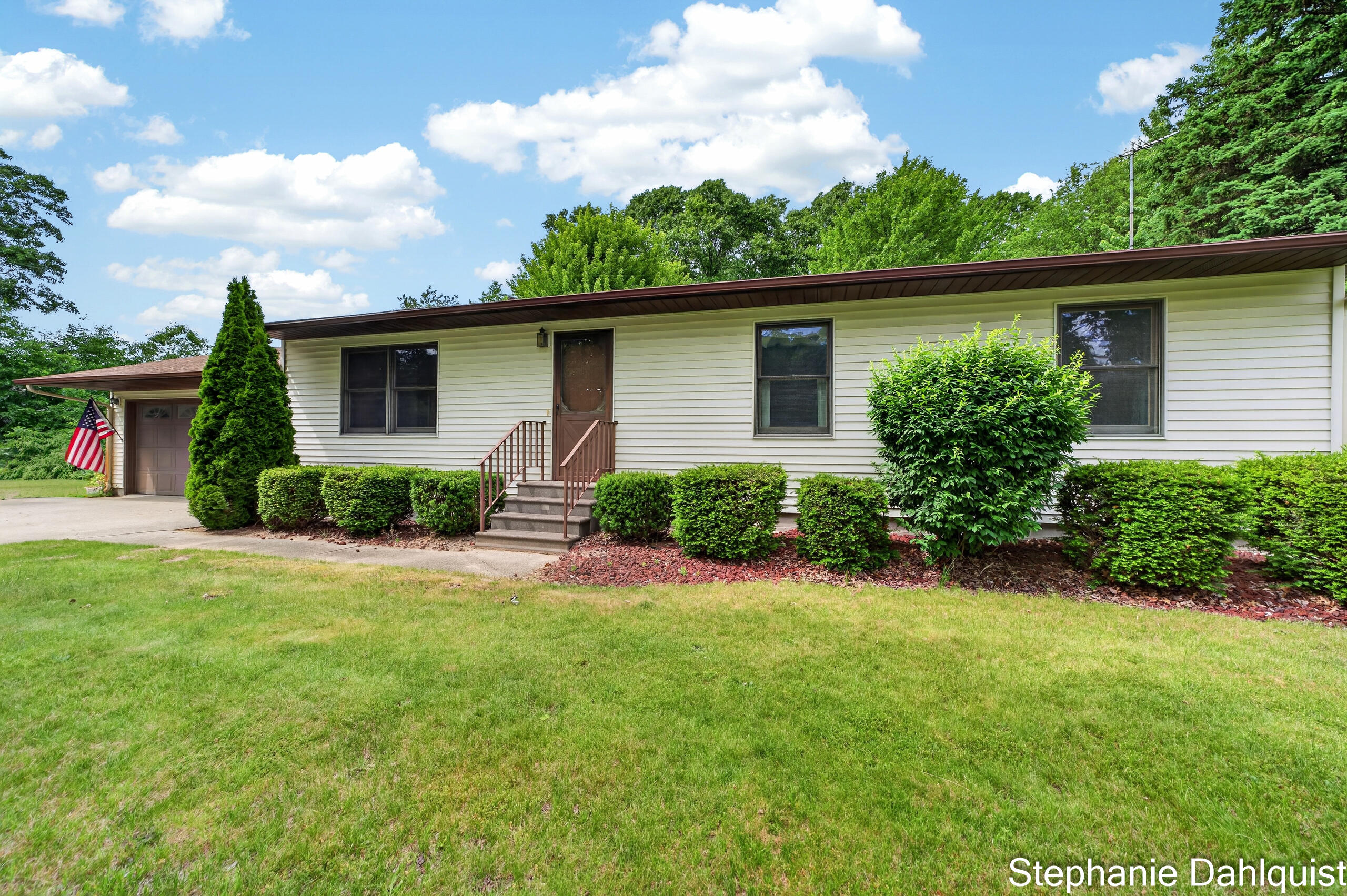 1646 W Giles Road Muskegon MI 49445