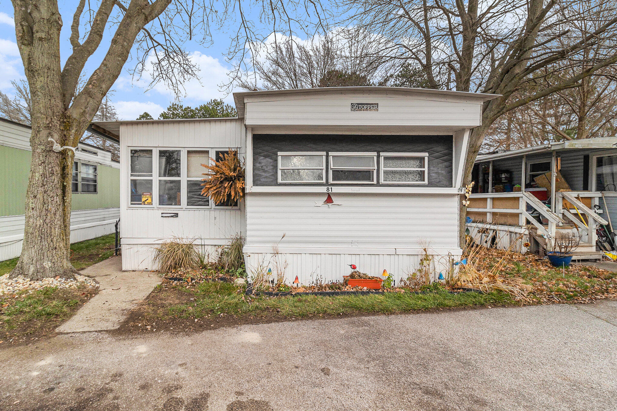 3527 Hoyt Street Norton Shores MI 49444