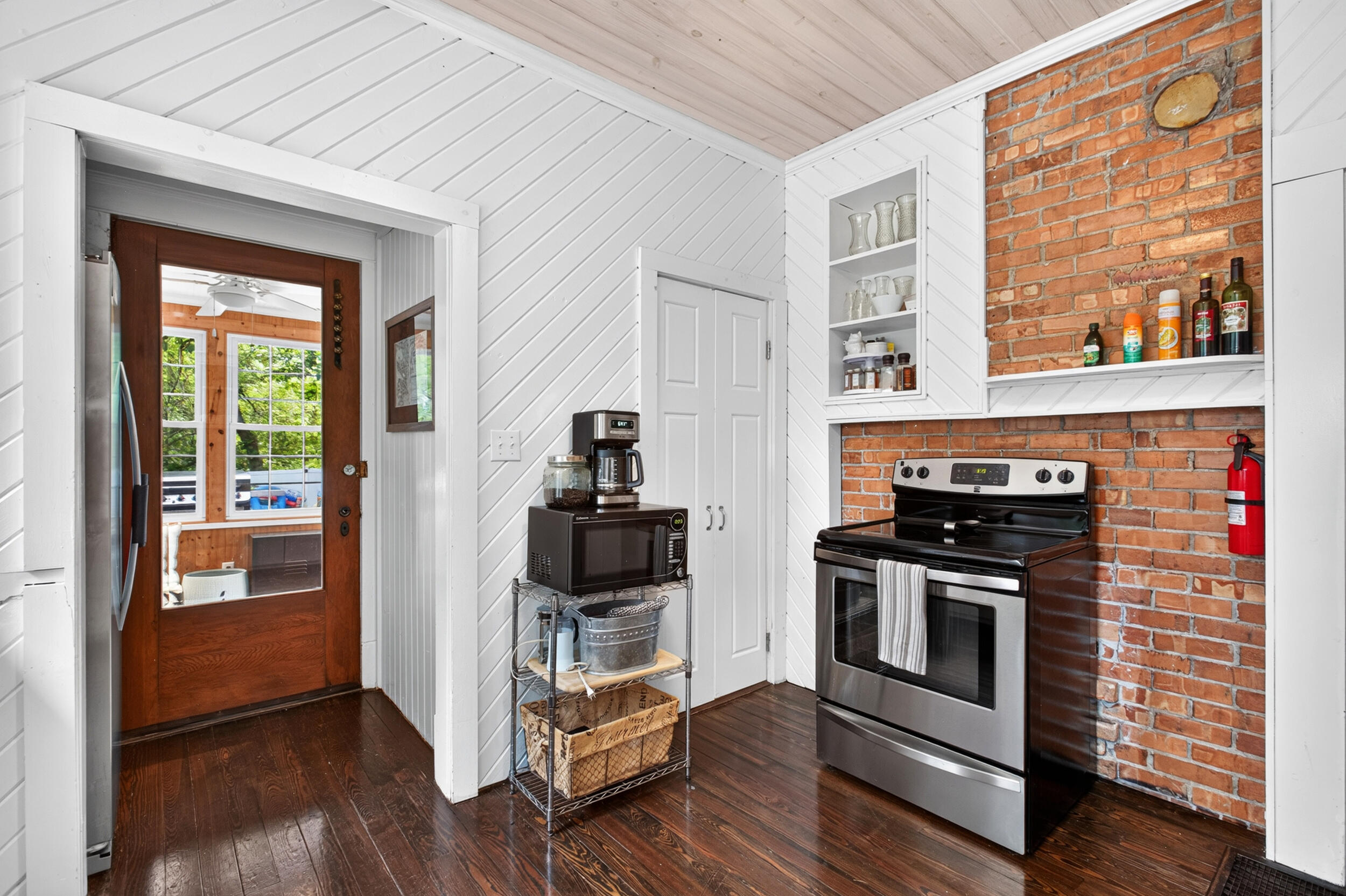 6540 Old Allegan Road Saugatuck MI 49453