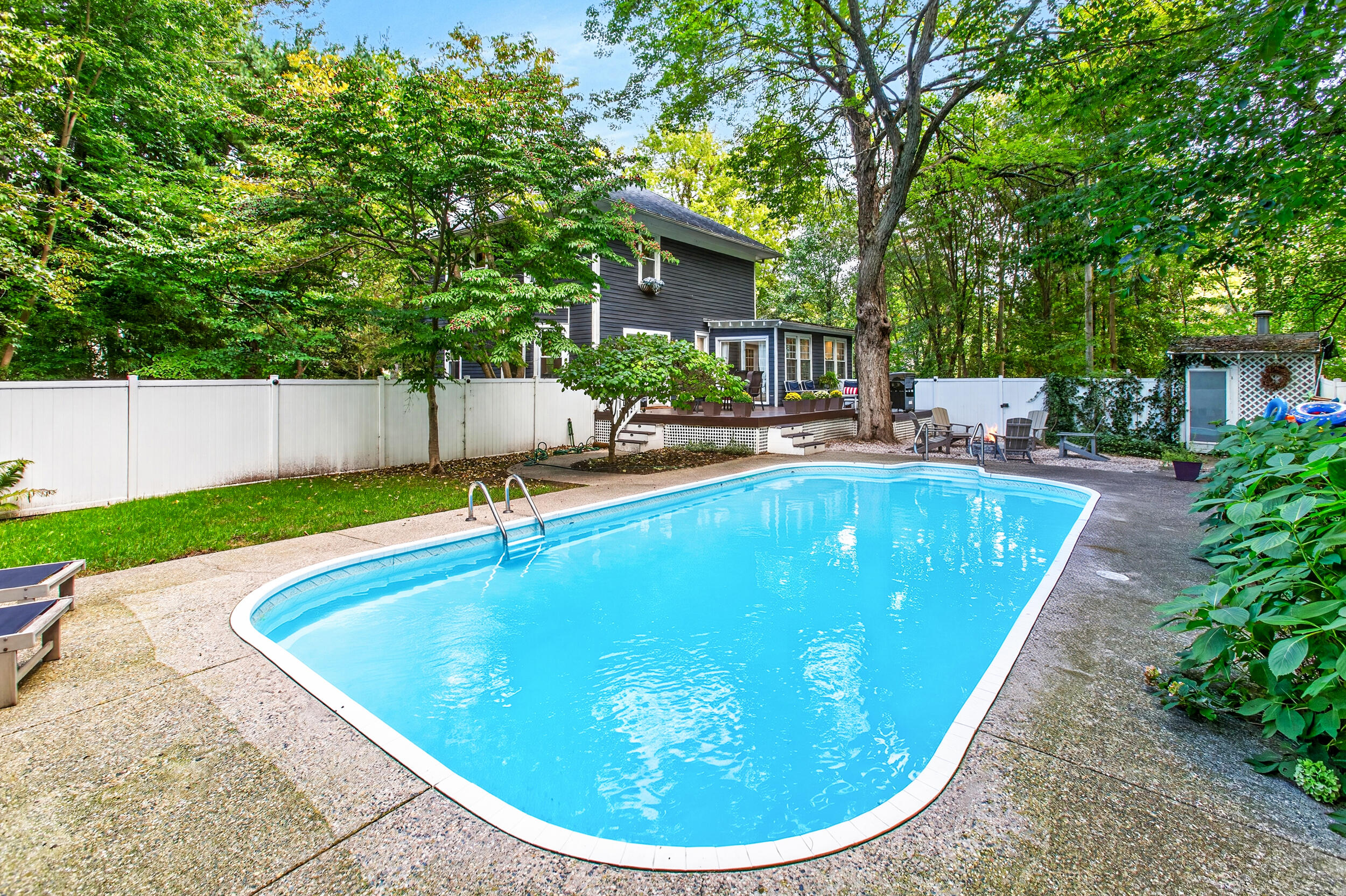 6540 Old Allegan Road Saugatuck MI 49453