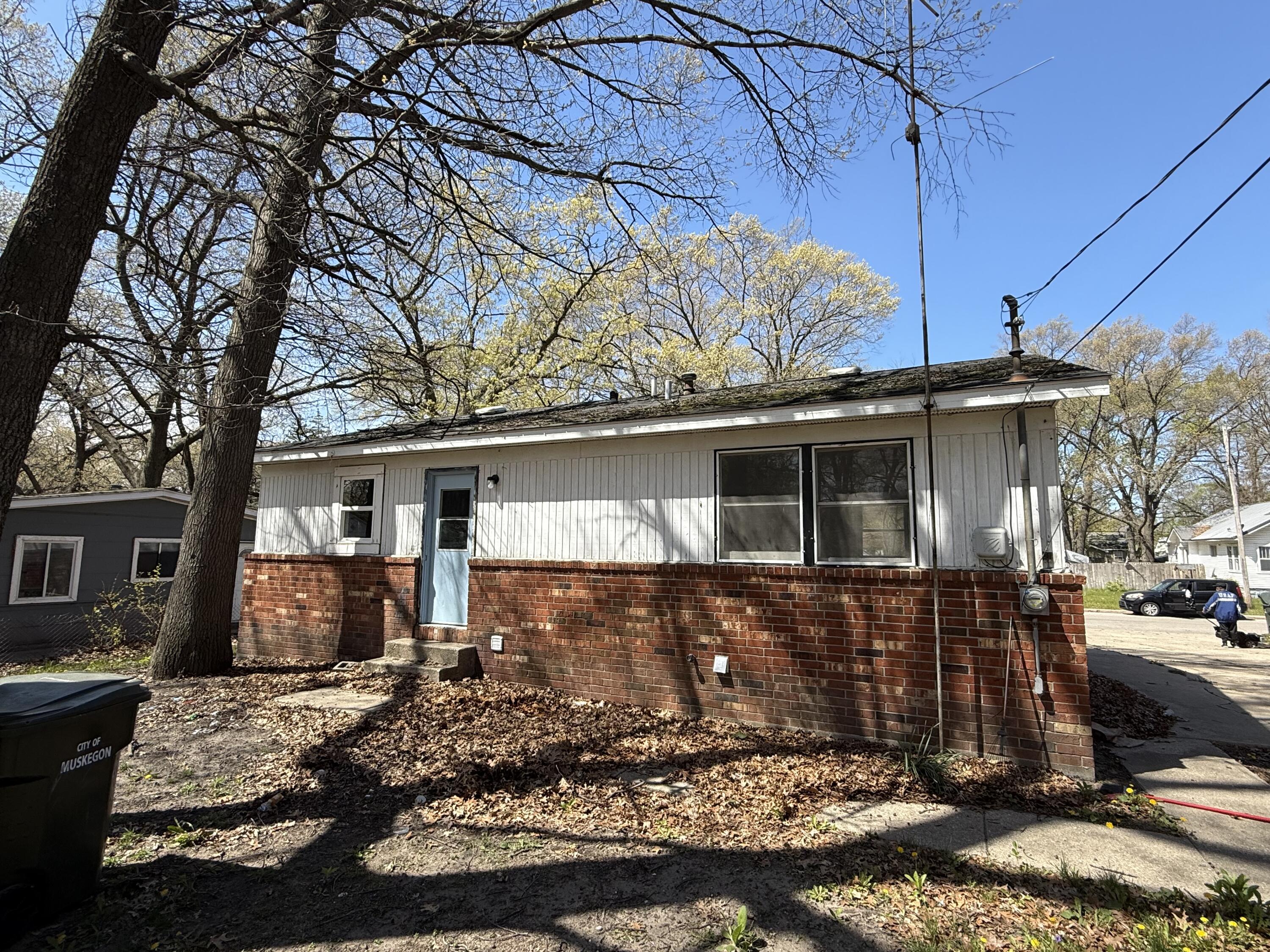 2156 Austin Street Muskegon MI 49444