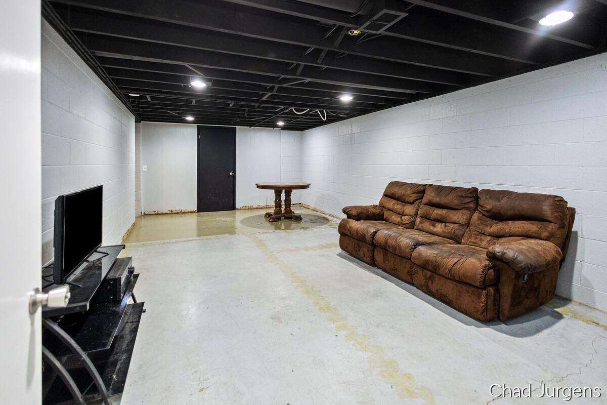 1493 96th Avenue Zeeland MI 49464