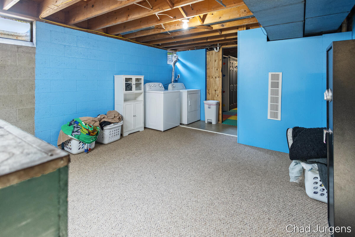 1493 96th Avenue Zeeland MI 49464