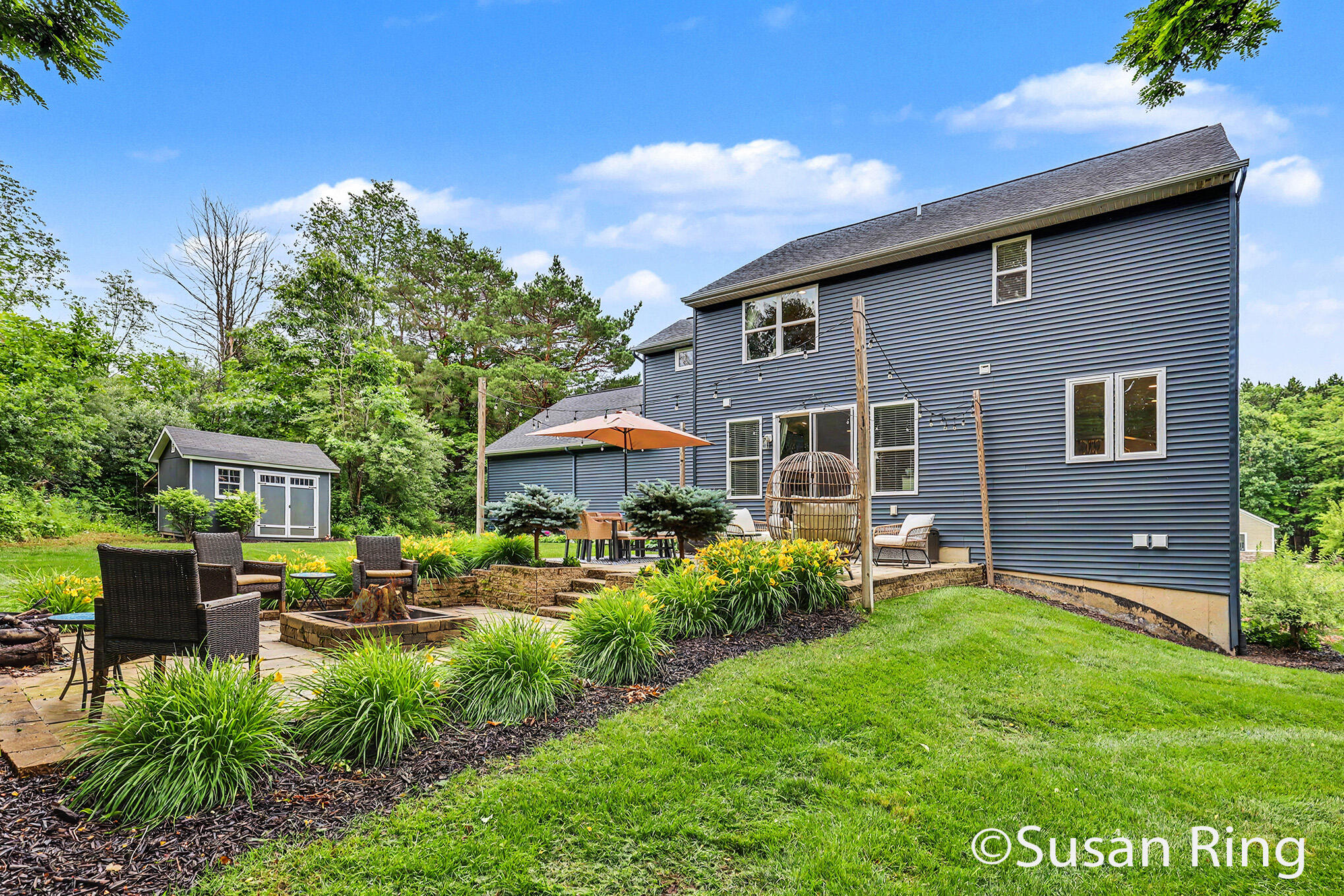 3769 Walnut Springs Drive NE Grand Rapids MI 49525