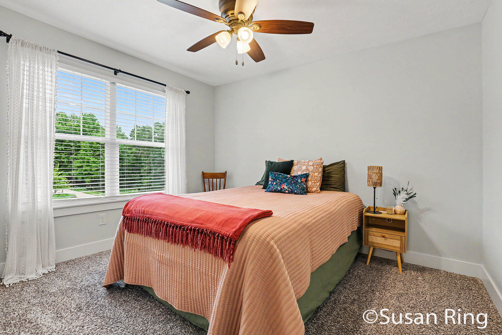 3769 Walnut Springs Drive NE Grand Rapids MI 49525