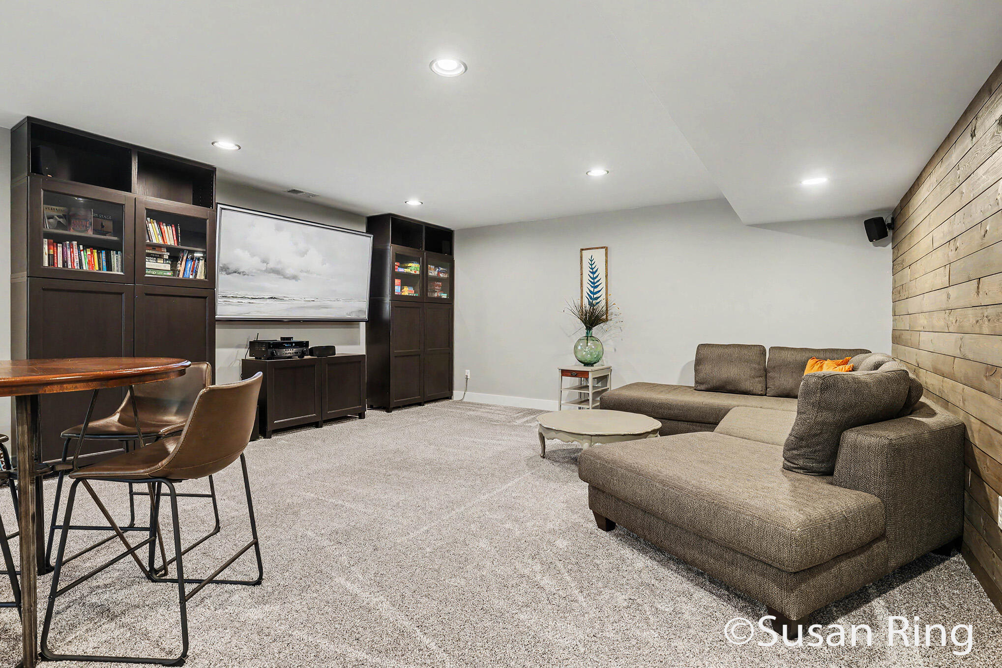 3769 Walnut Springs Drive NE Grand Rapids MI 49525