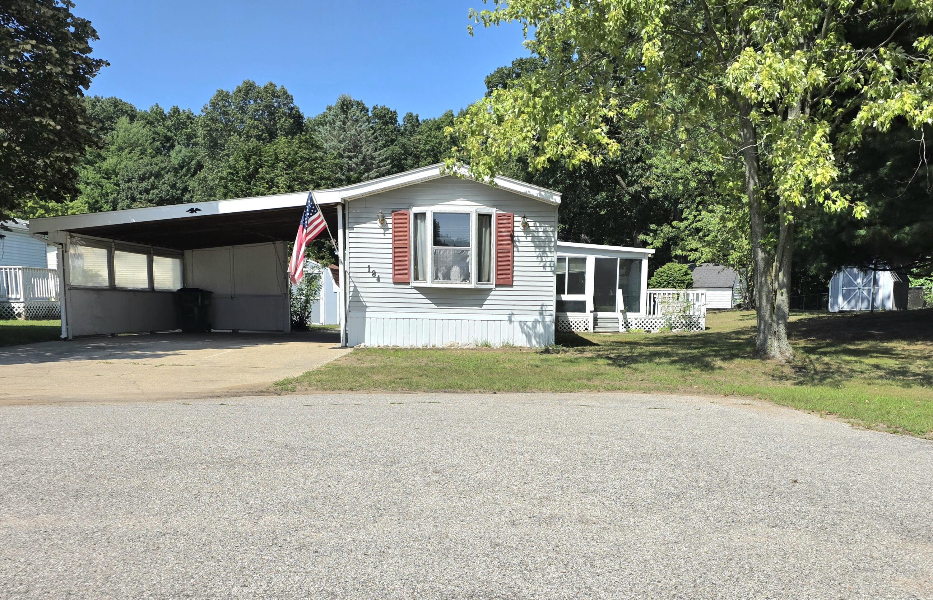 184 Birch Court Muskegon MI 49445