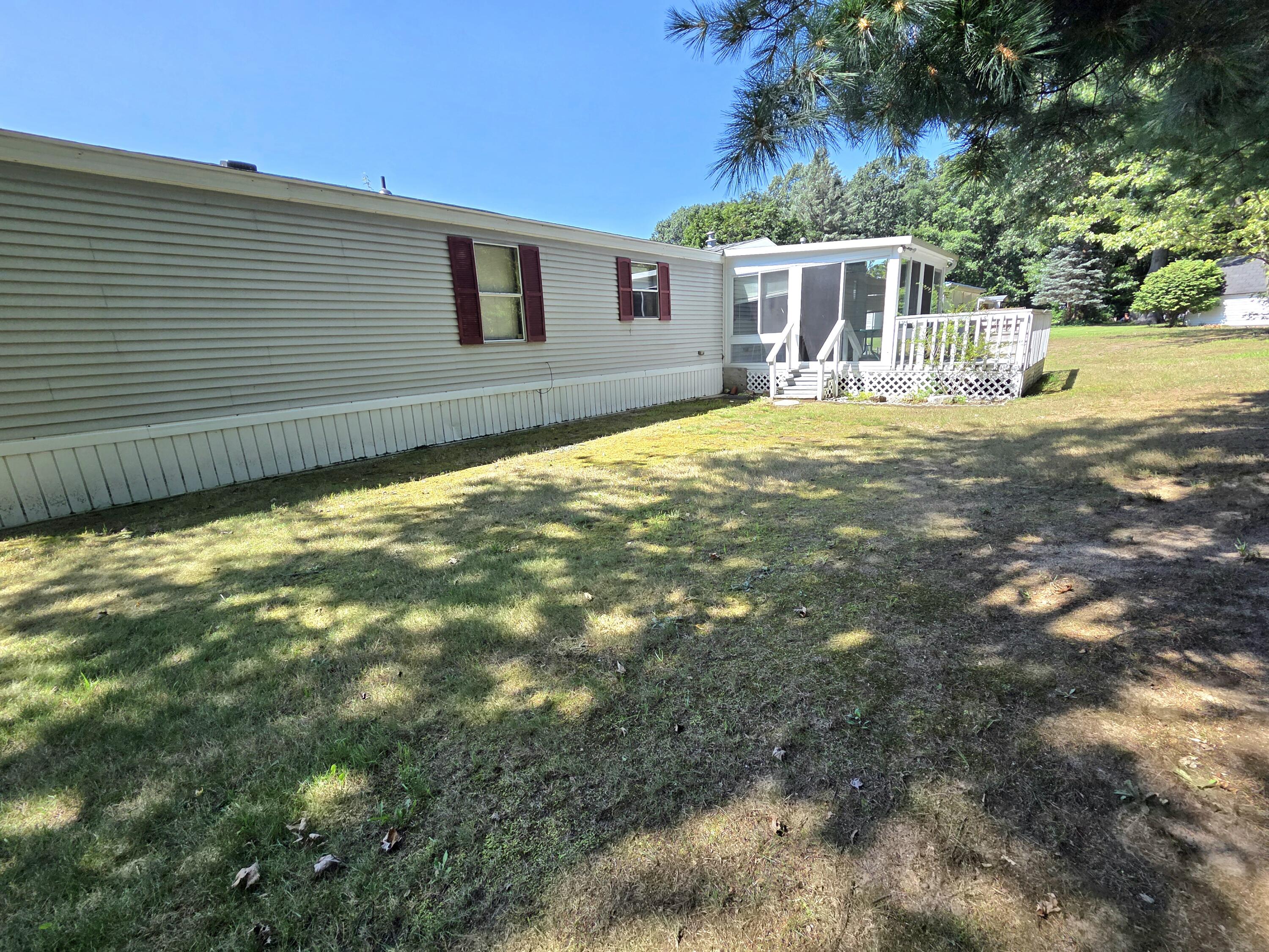 184 Birch Court Muskegon MI 49445