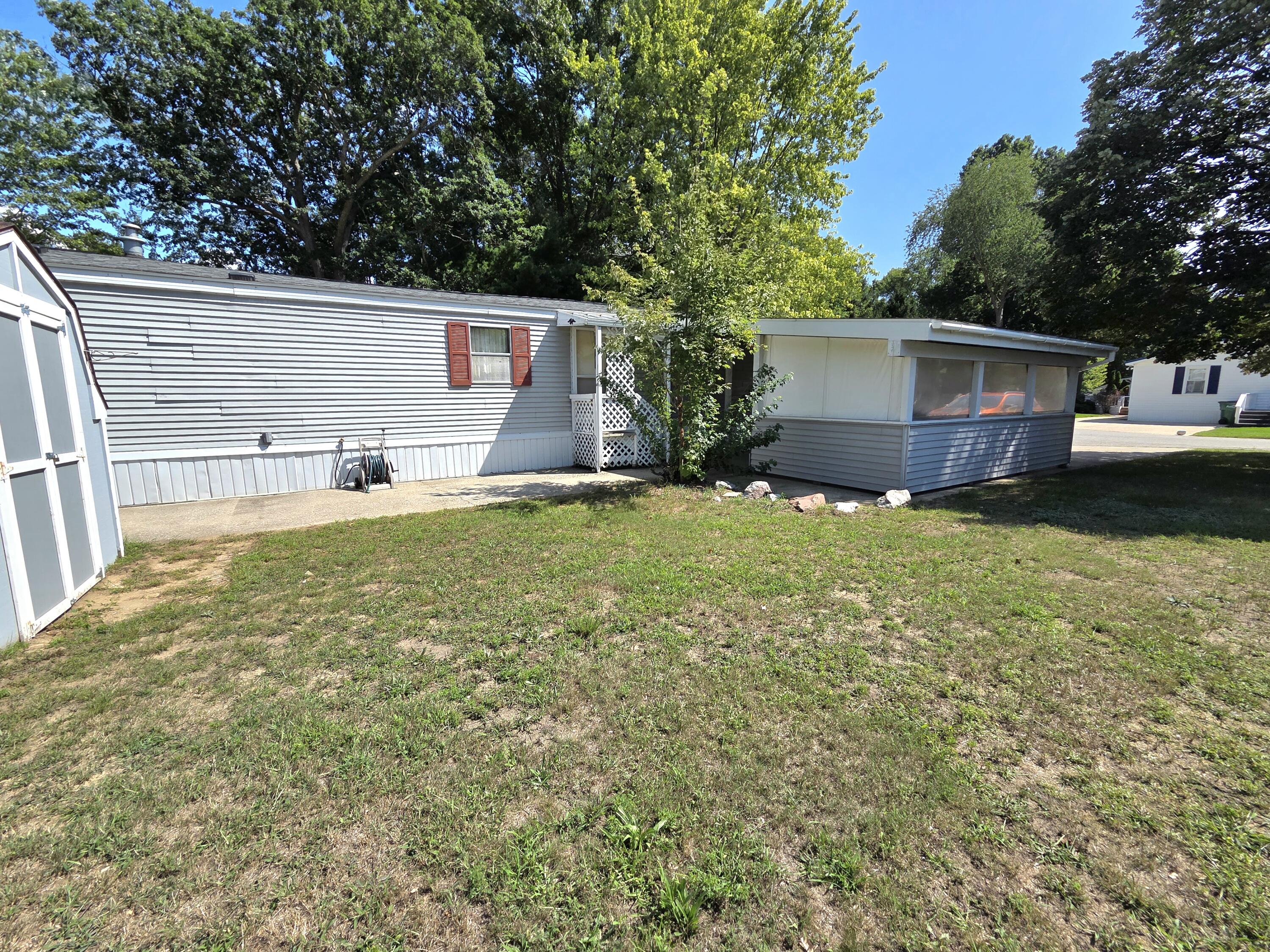 184 Birch Court Muskegon MI 49445