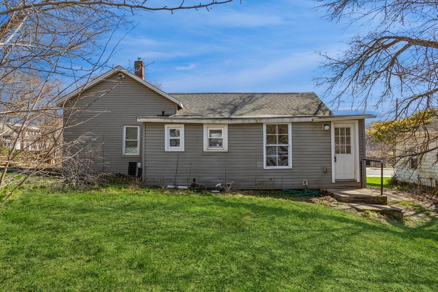 309 N Red Bud Trail Buchanan MI 49107