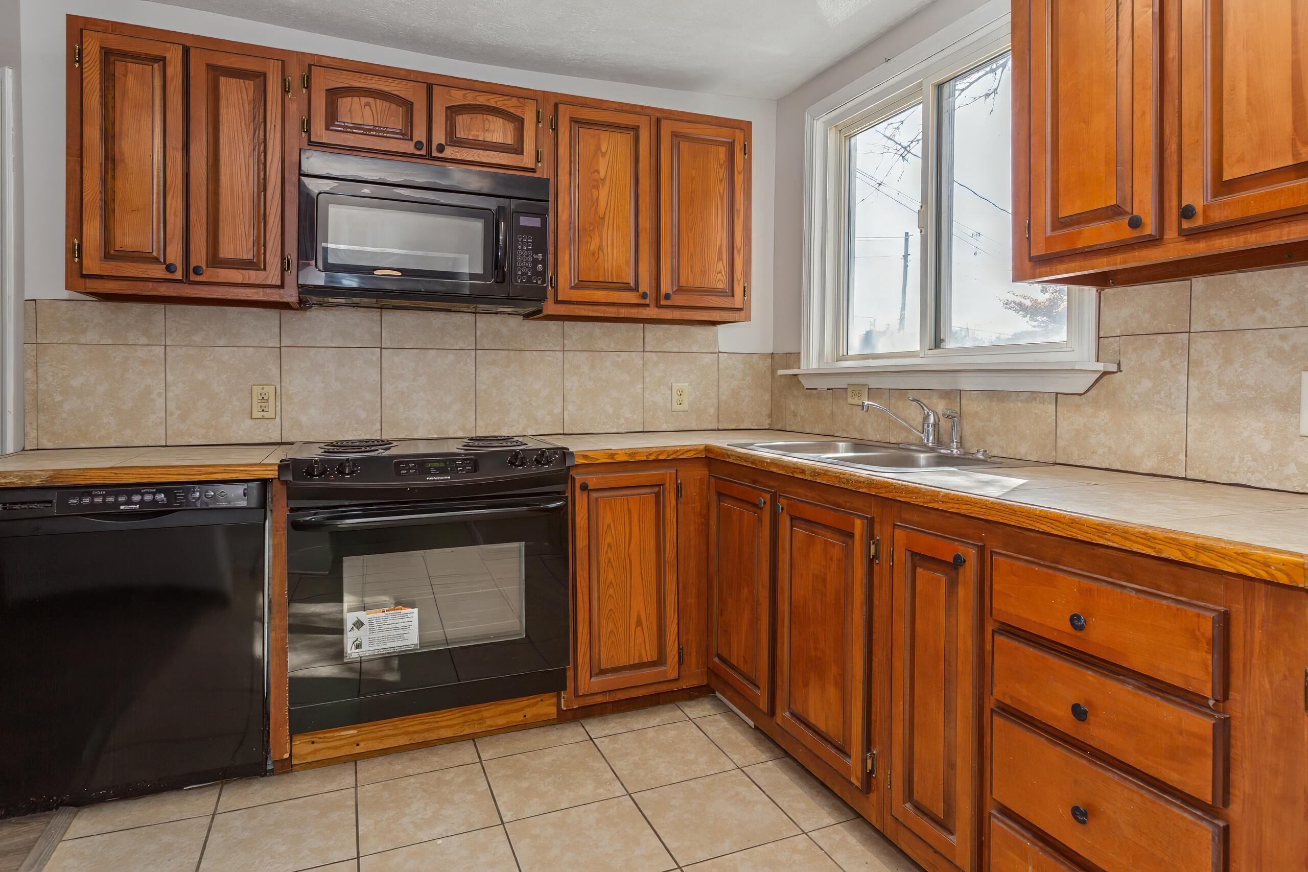 309 N Red Bud Trail Buchanan MI 49107