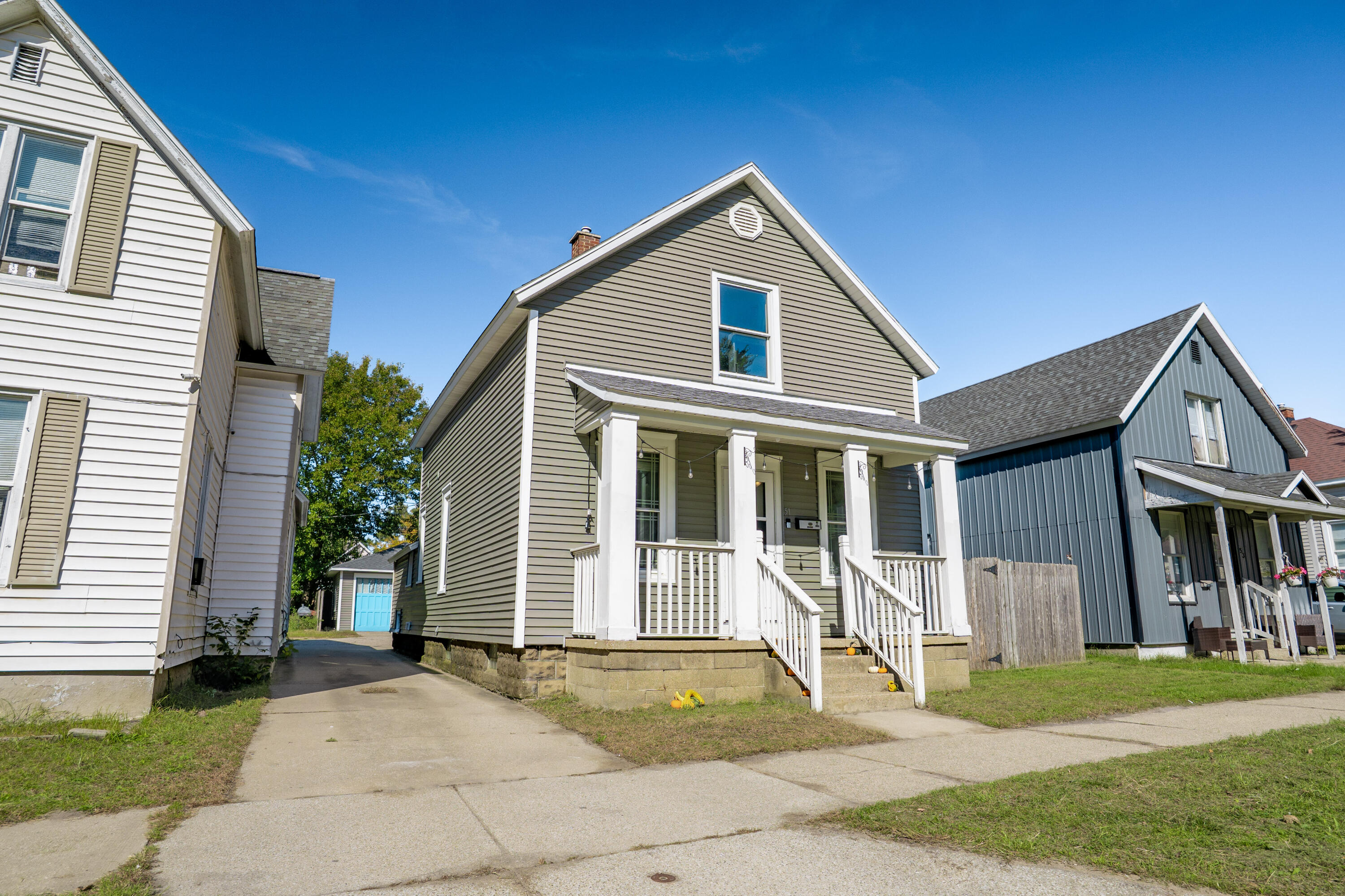 51 E 18th Street Holland MI 49423