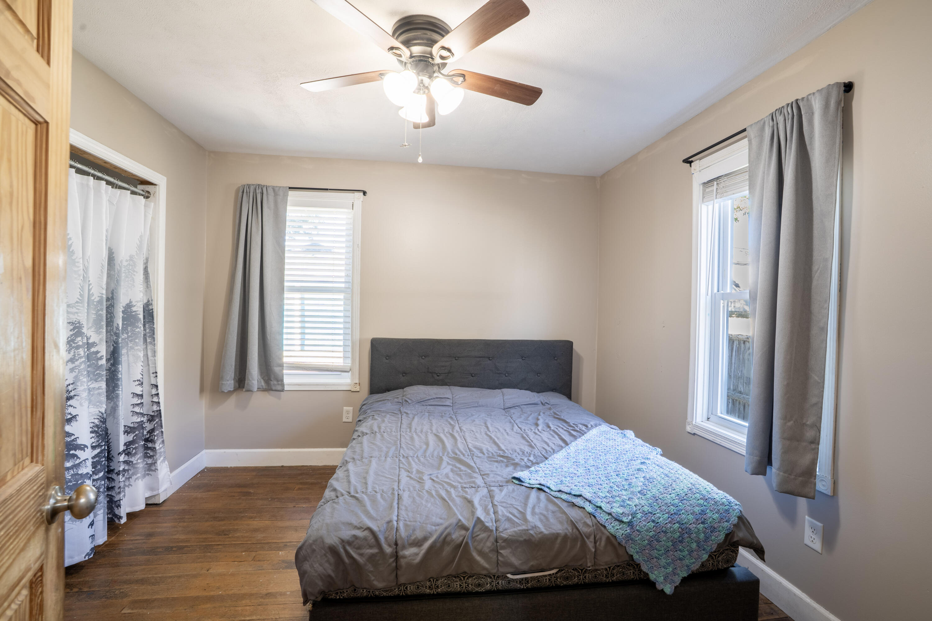 51 E 18th Street Holland MI 49423