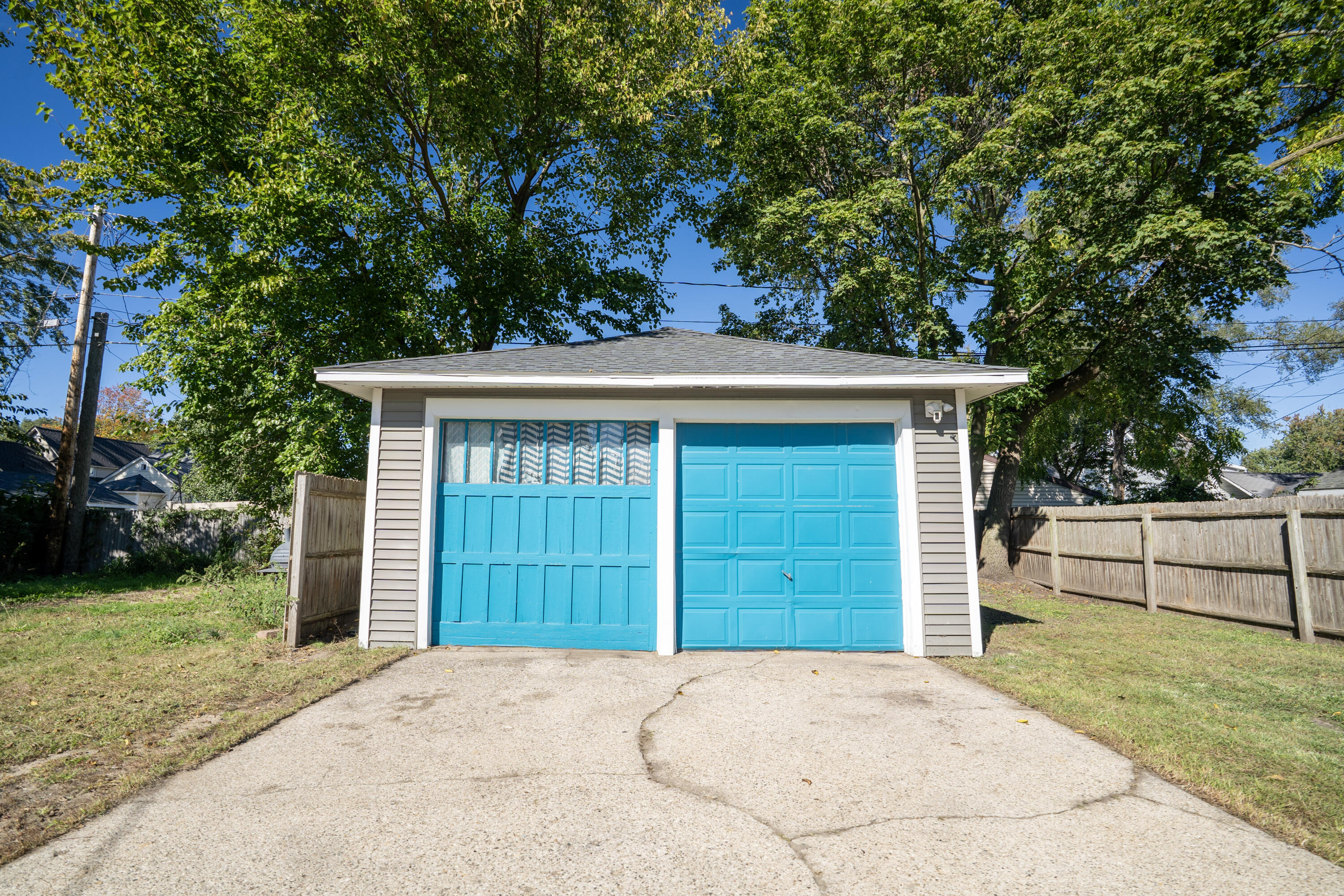 51 E 18th Street Holland MI 49423