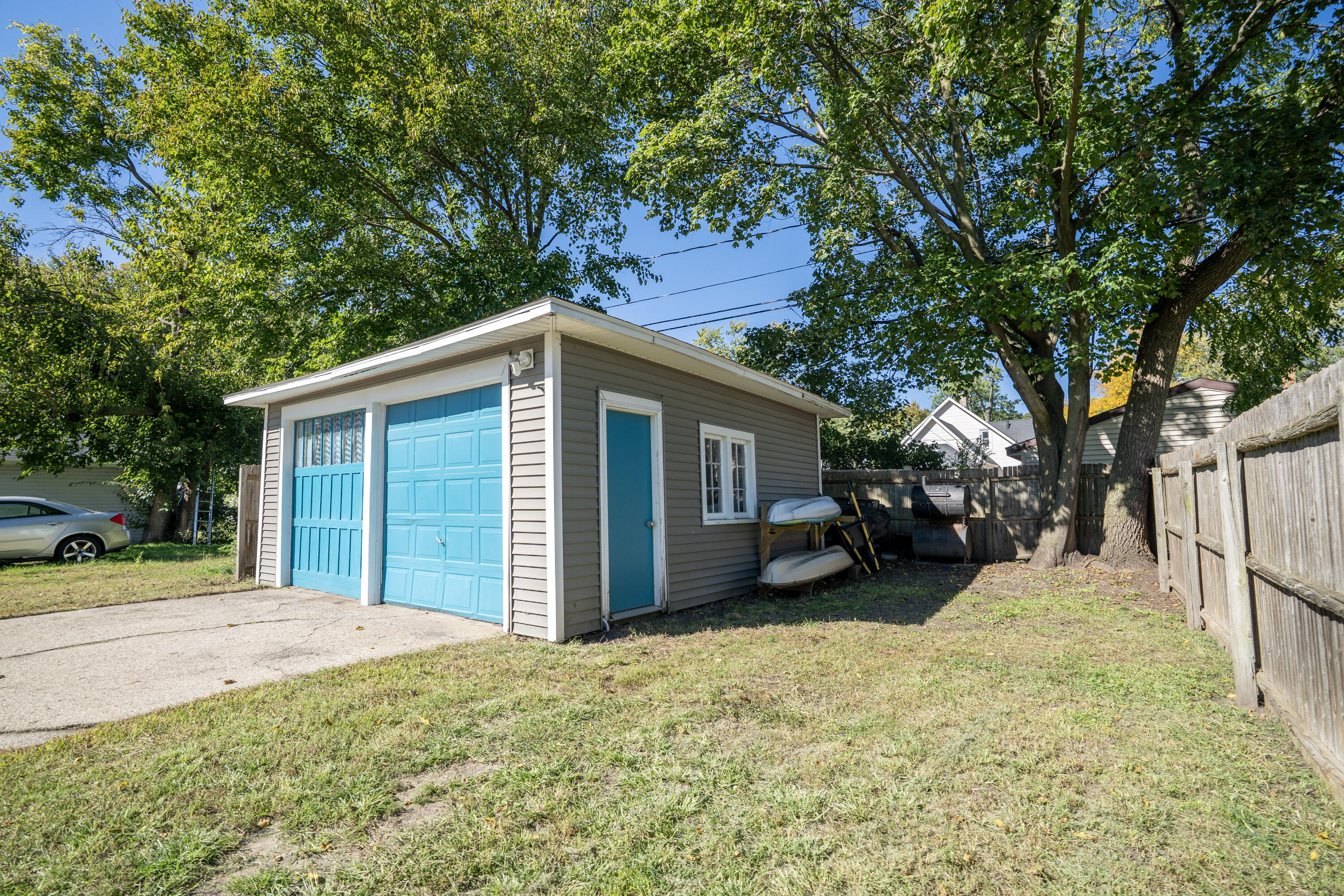 51 E 18th Street Holland MI 49423