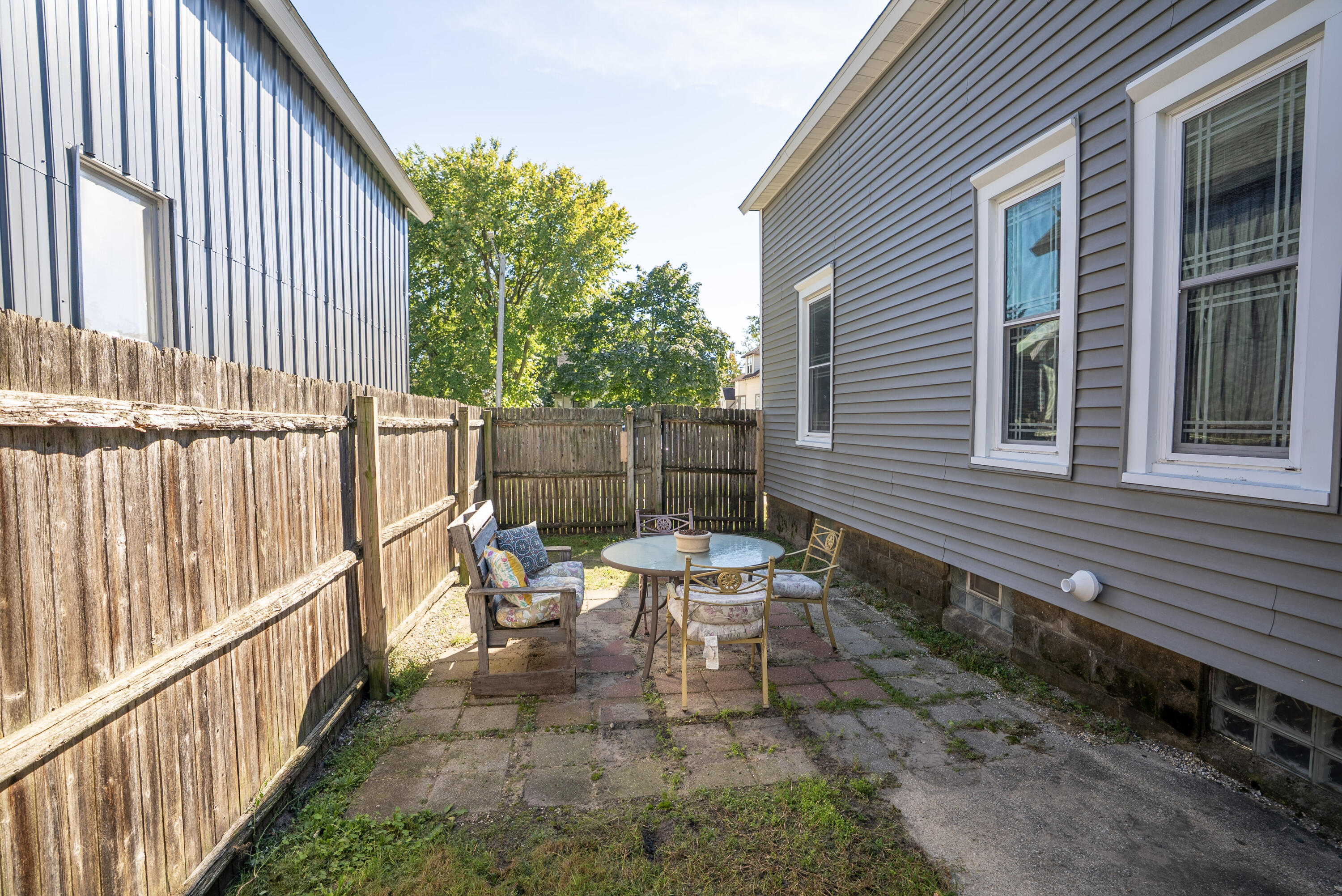51 E 18th Street Holland MI 49423