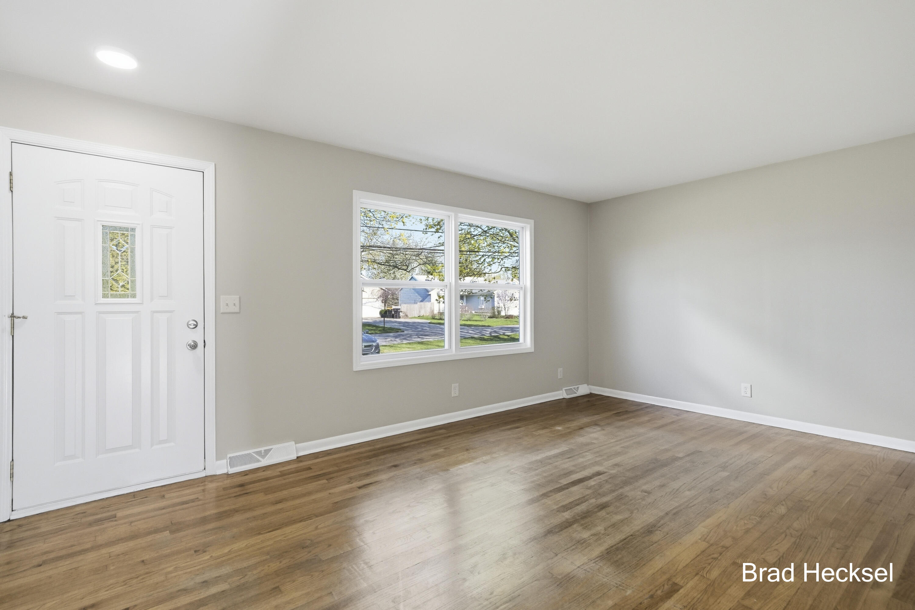 1742 Woodlawn Avenue SE Grand Rapids MI 49506