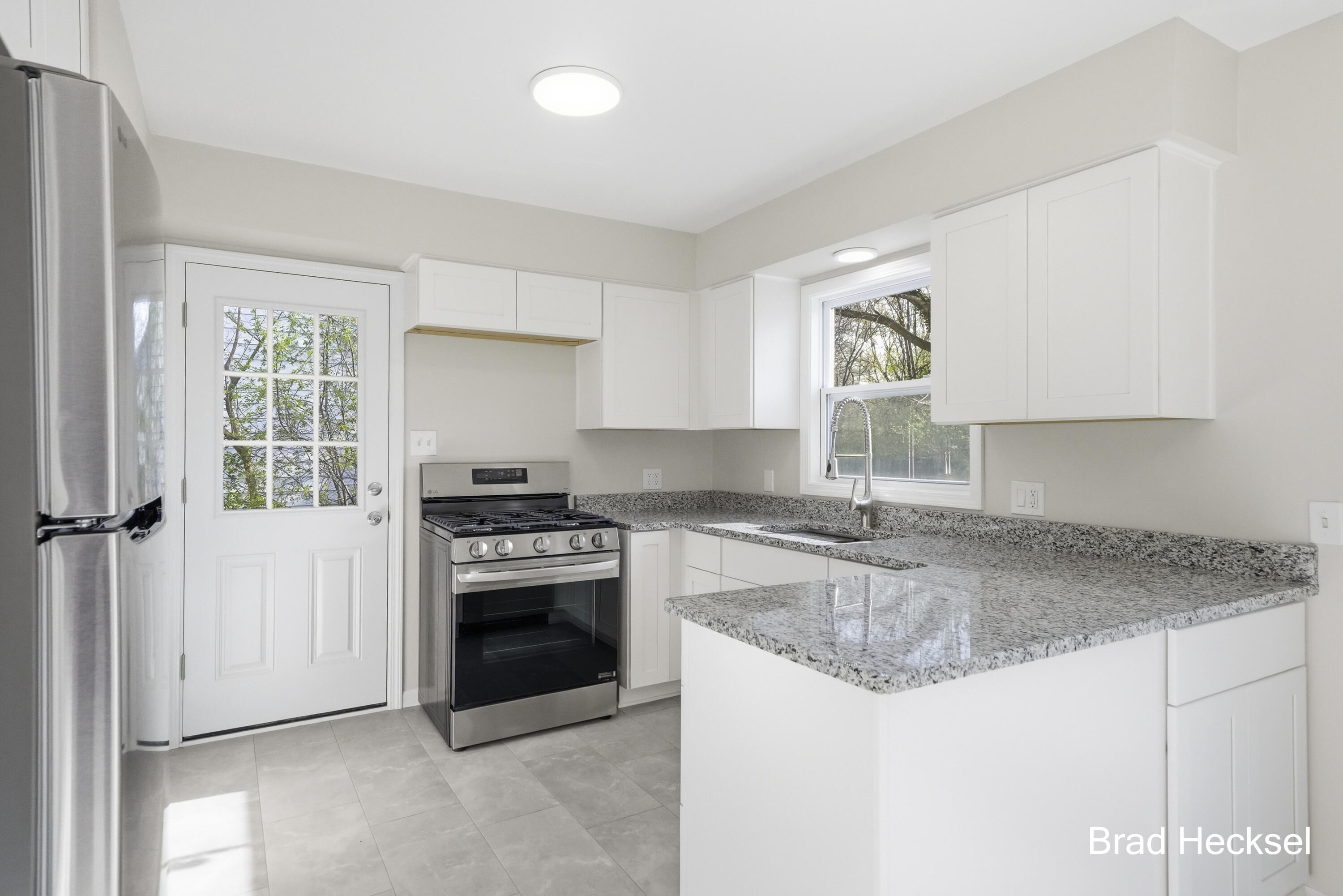 1742 Woodlawn Avenue SE Grand Rapids MI 49506
