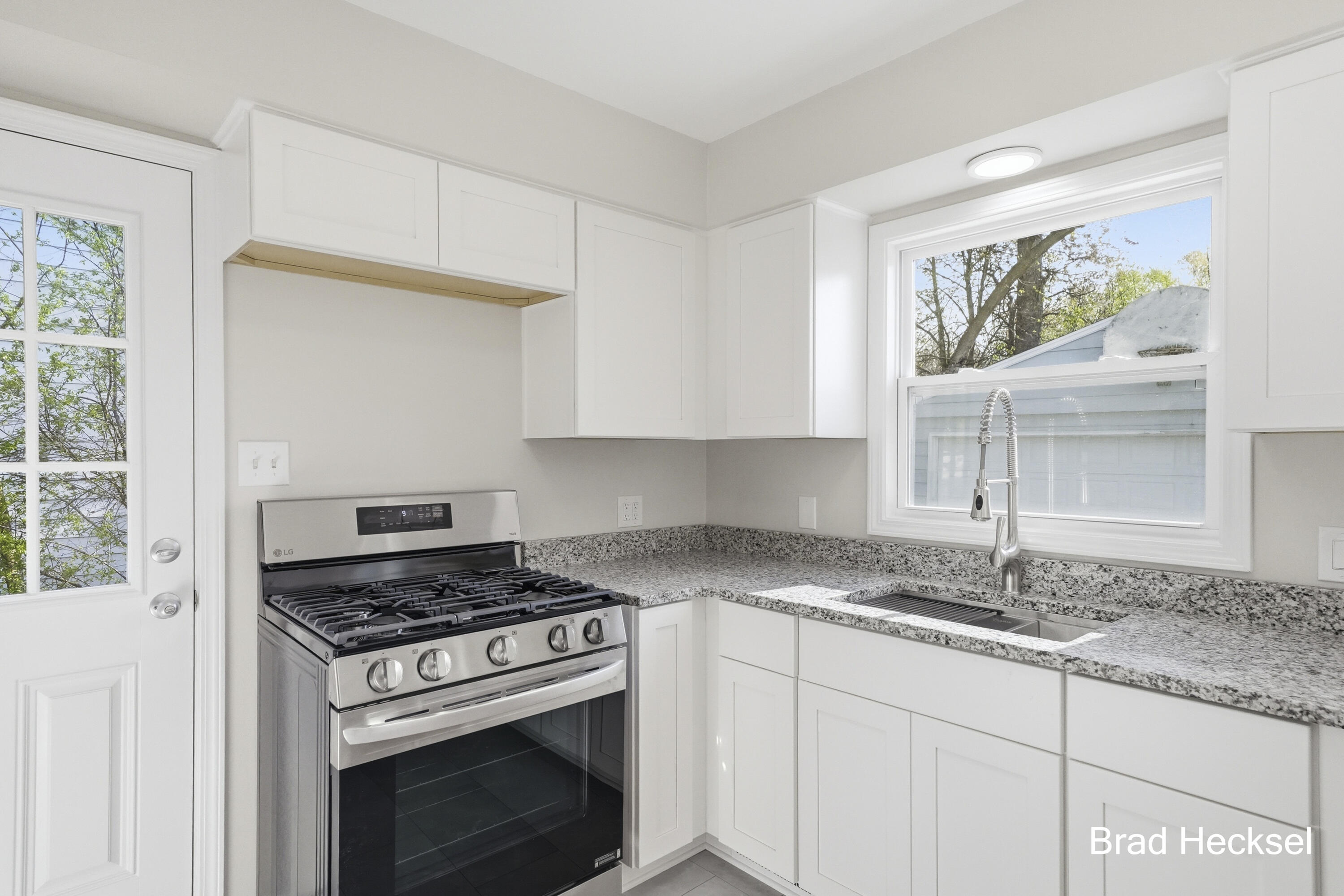 1742 Woodlawn Avenue SE Grand Rapids MI 49506