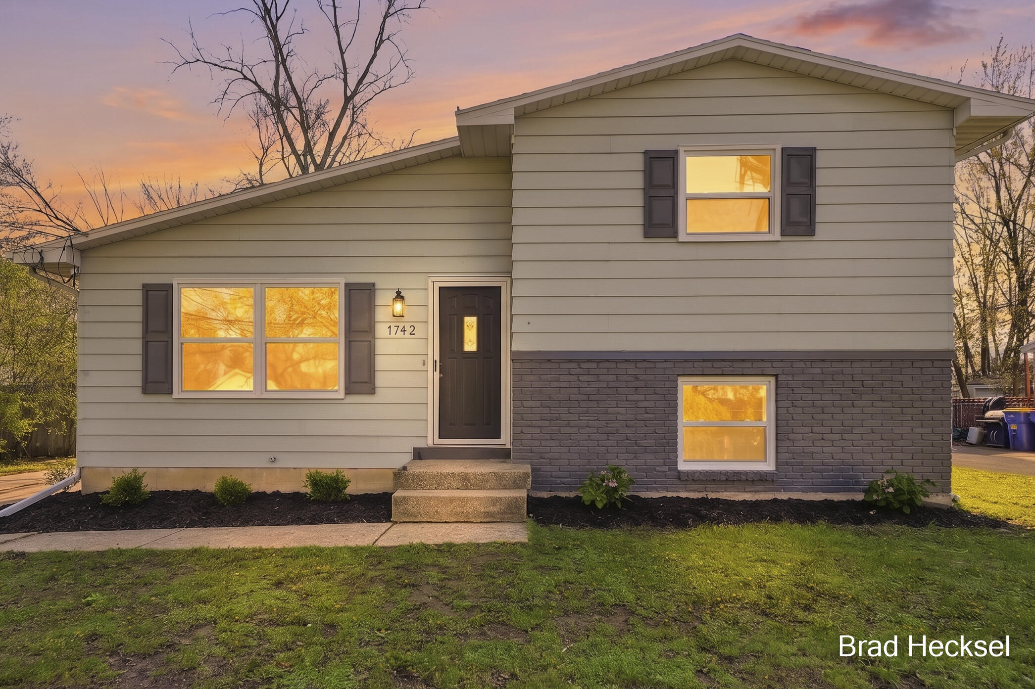 1742 Woodlawn Avenue SE Grand Rapids MI 49506
