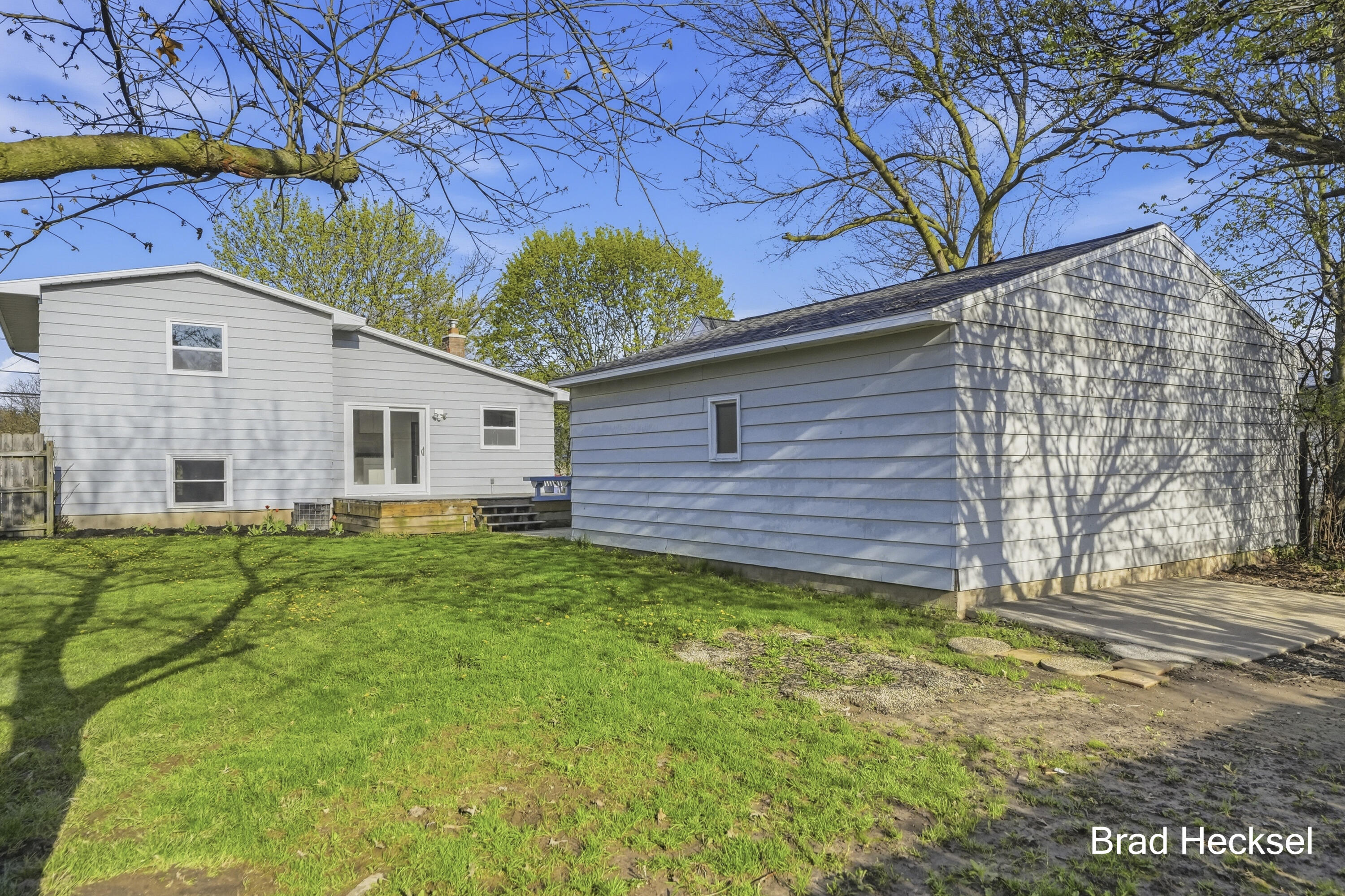 1742 Woodlawn Avenue SE Grand Rapids MI 49506