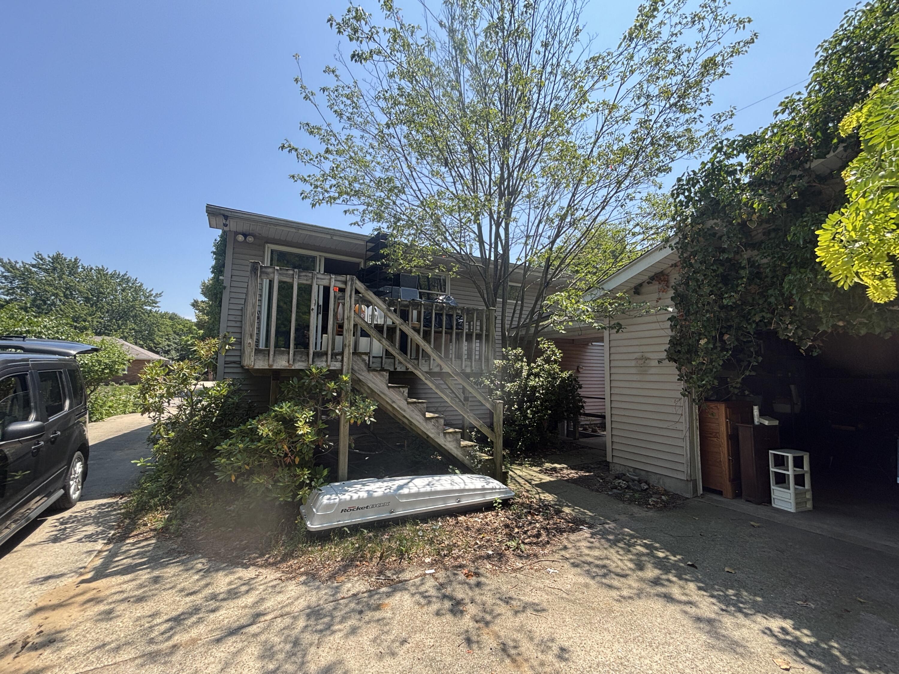 609 Hillock Court Grand Haven MI 49417