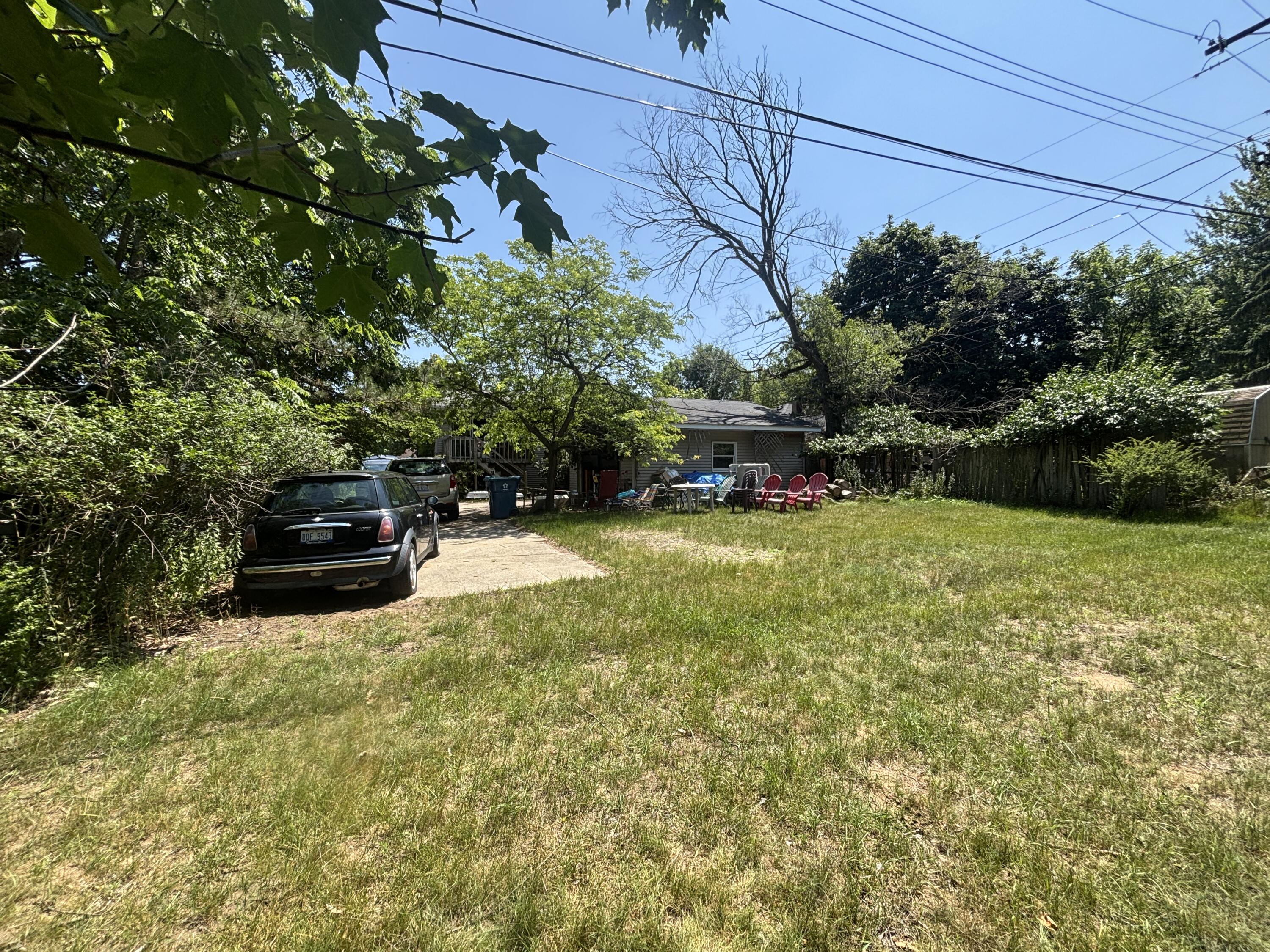 609 Hillock Court Grand Haven MI 49417