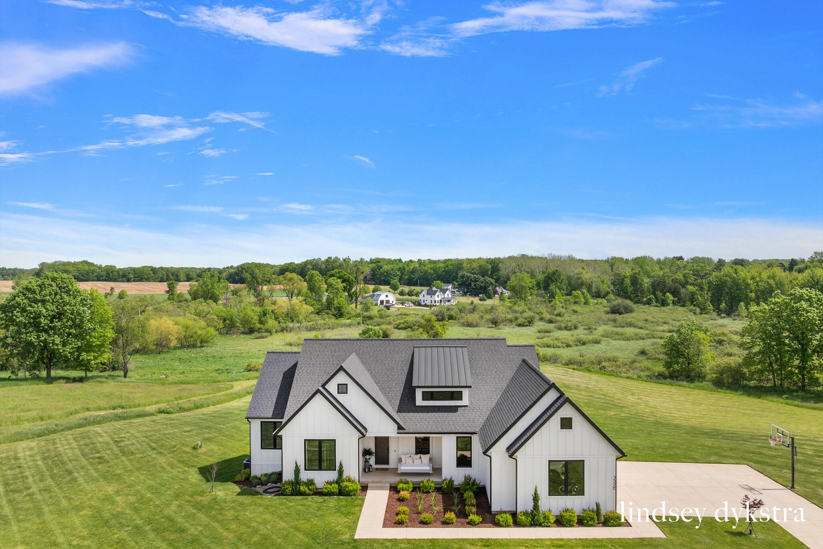 3526 Winding Stream Drive NW Grand Rapids MI 49534