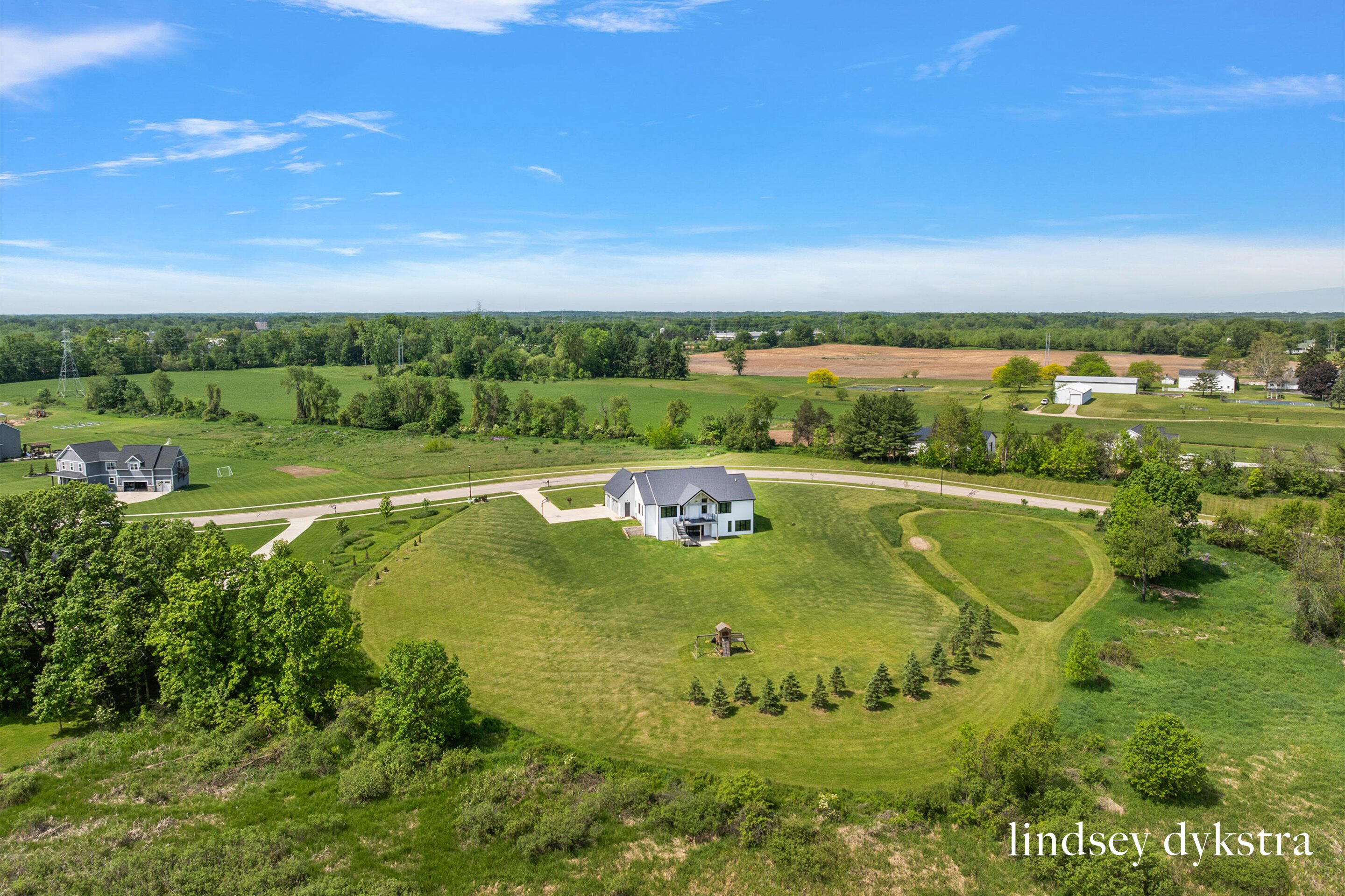 3526 Winding Stream Drive NW Grand Rapids MI 49534