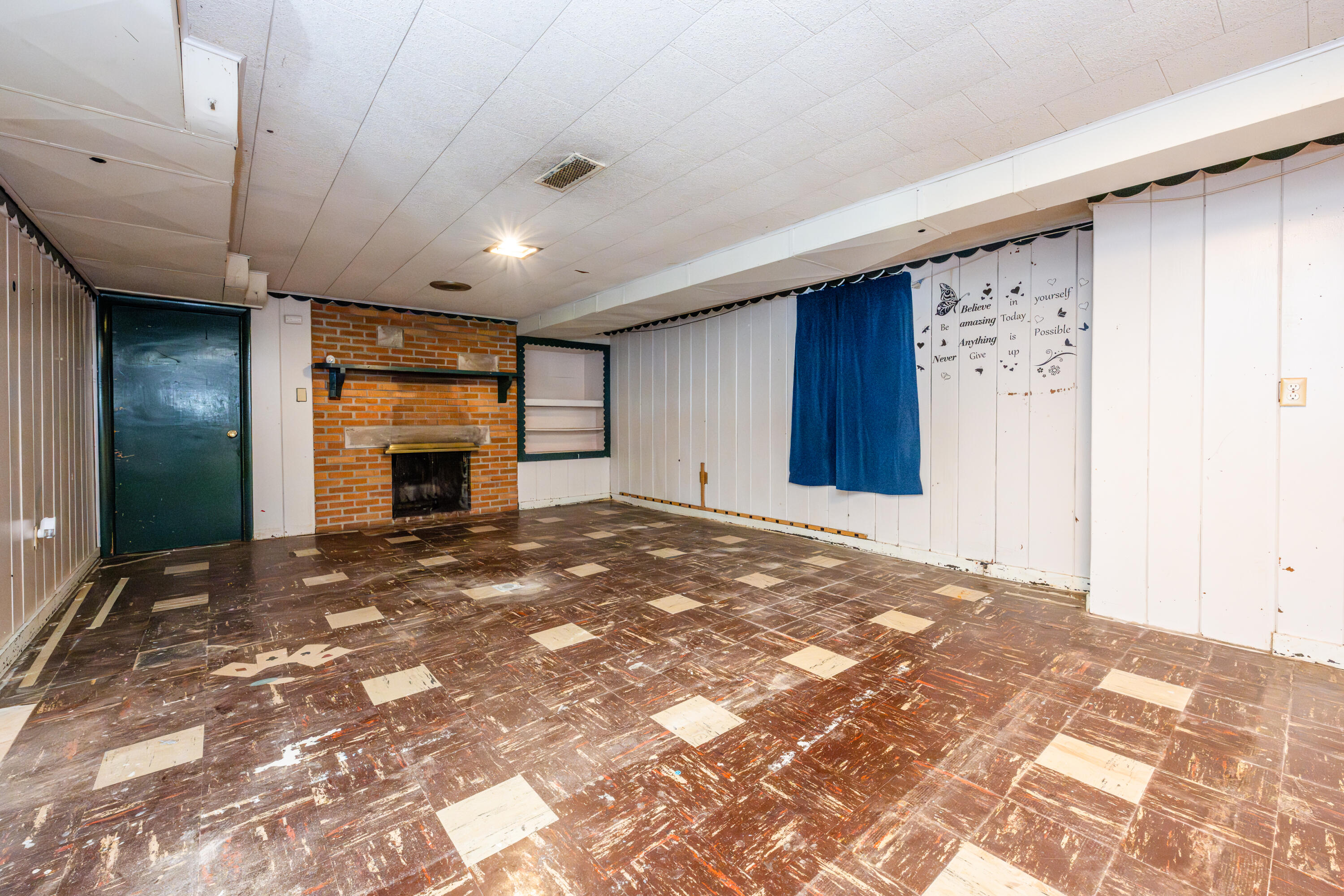 1803 Heath Court Benton Harbor MI 49022