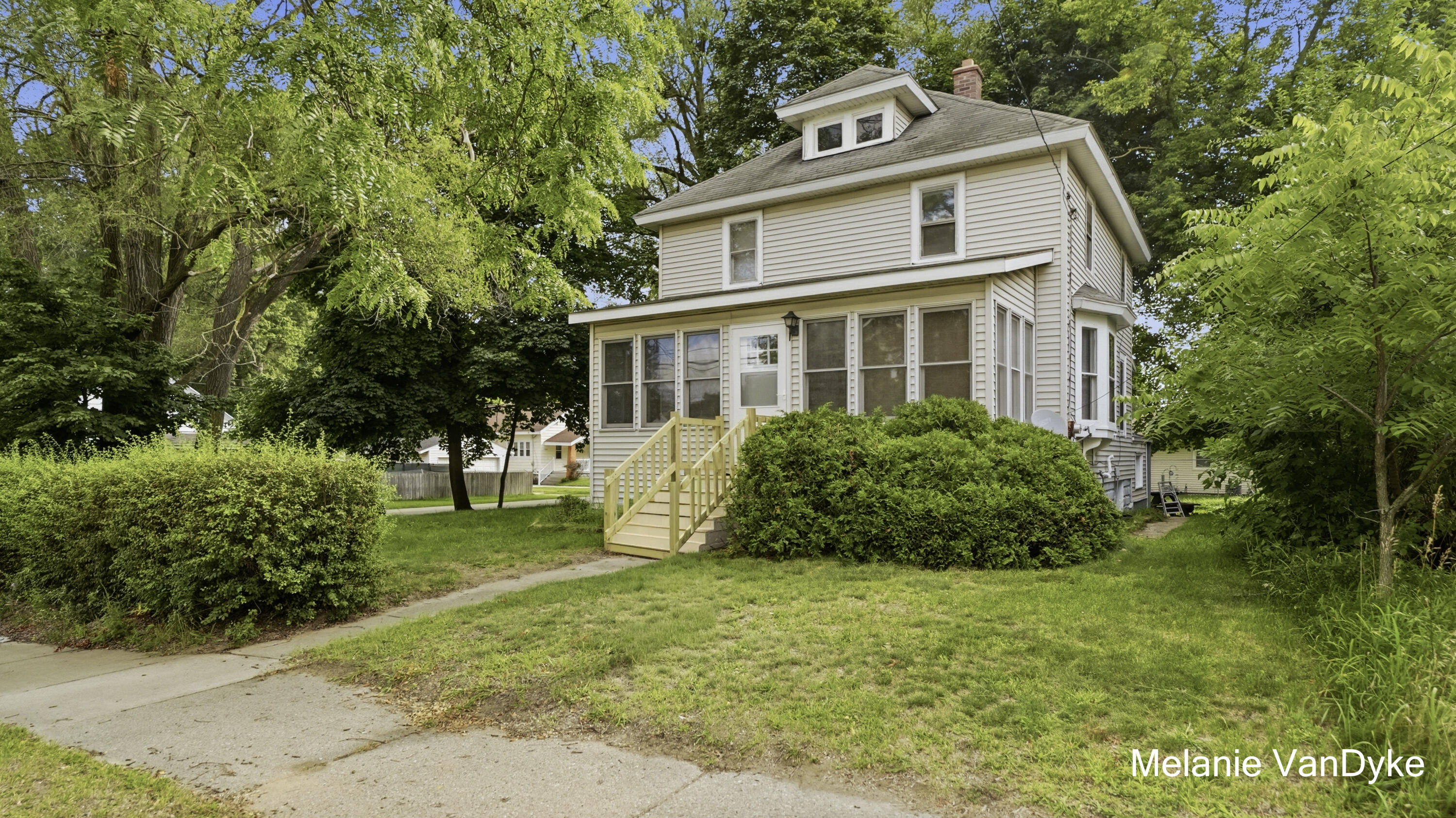 2244 Fuller Avenue NE Grand Rapids MI 49505