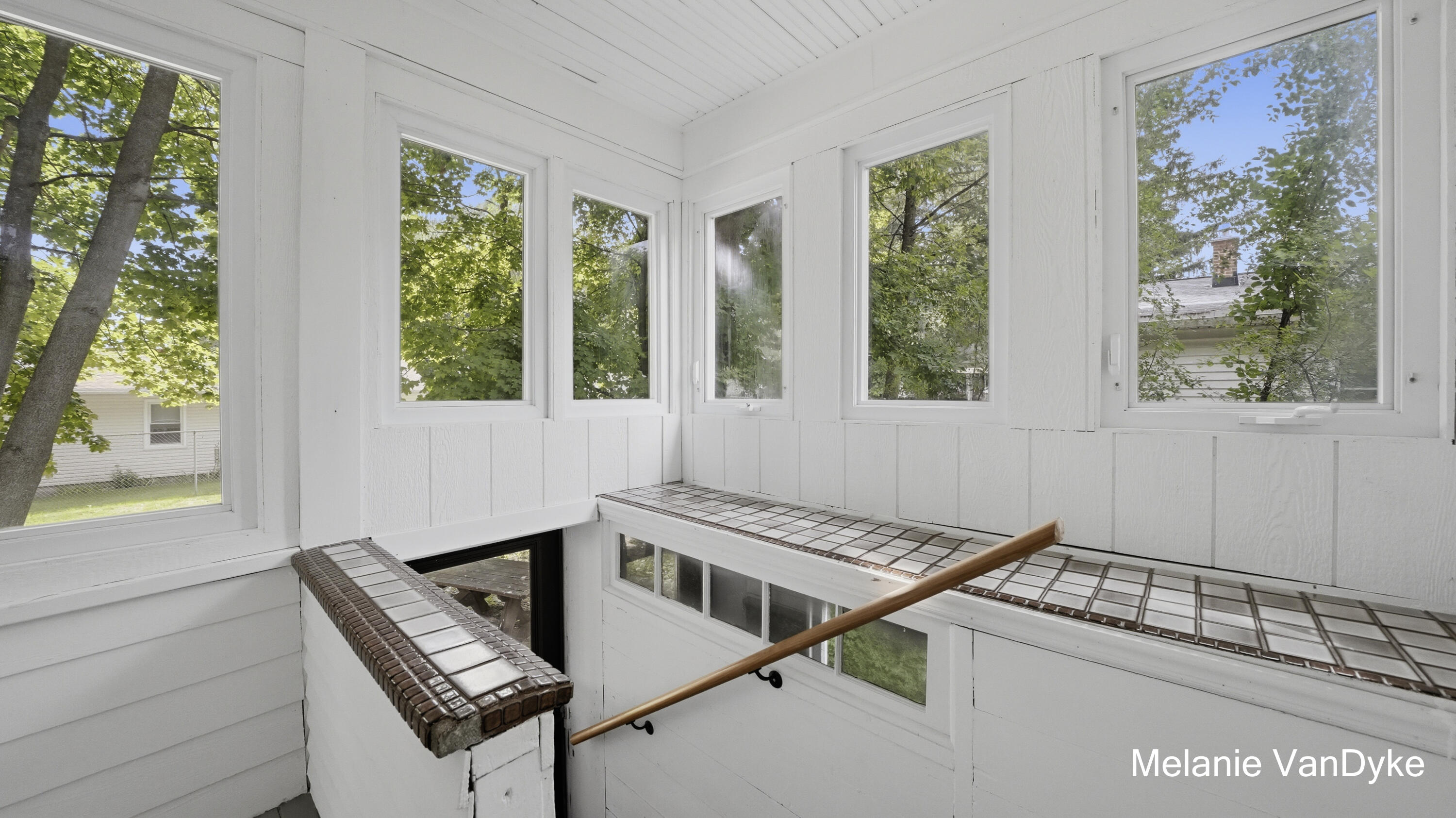2244 Fuller Avenue NE Grand Rapids MI 49505