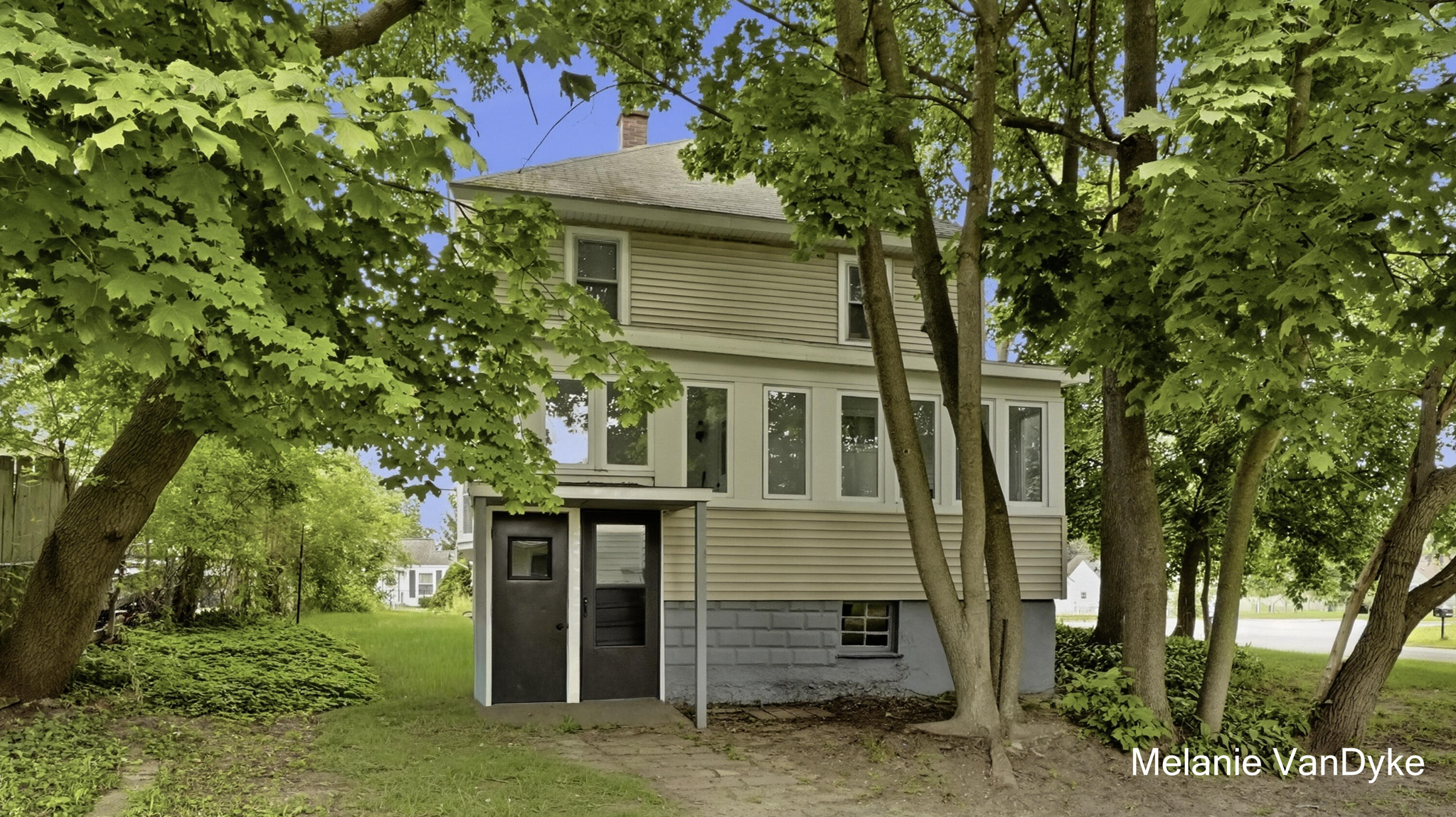 2244 Fuller Avenue NE Grand Rapids MI 49505