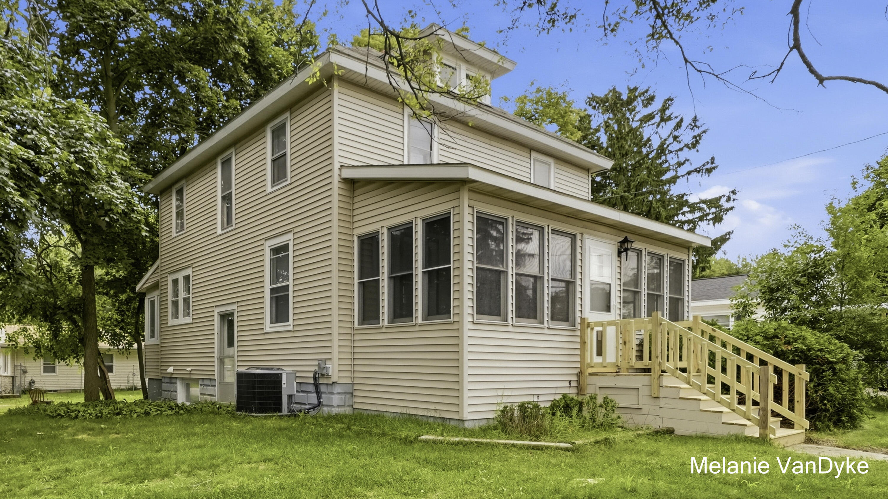 2244 Fuller Avenue NE Grand Rapids MI 49505