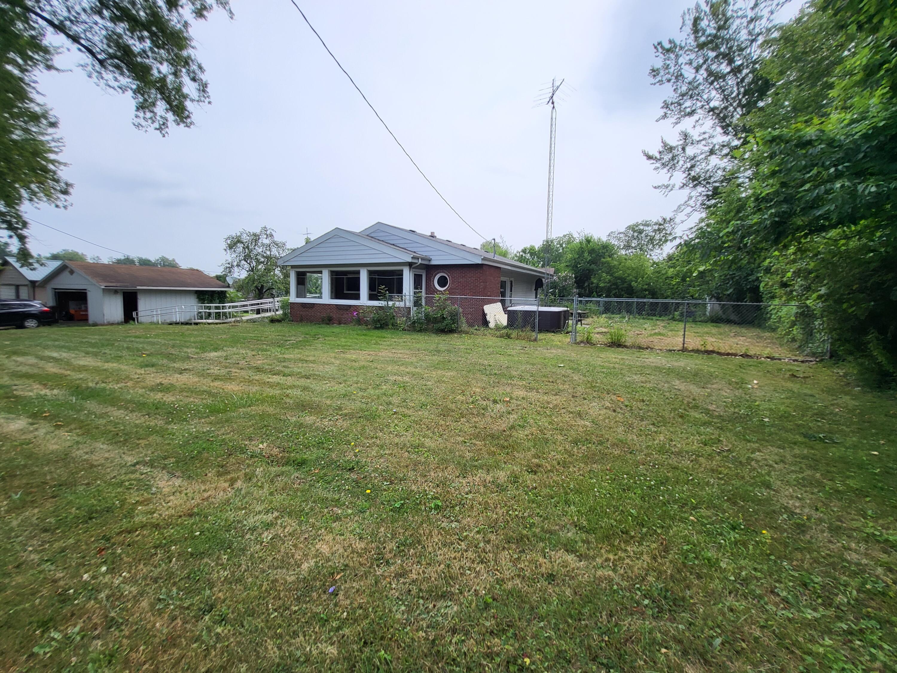 5939 Paw Paw Lake Road Coloma MI 49038